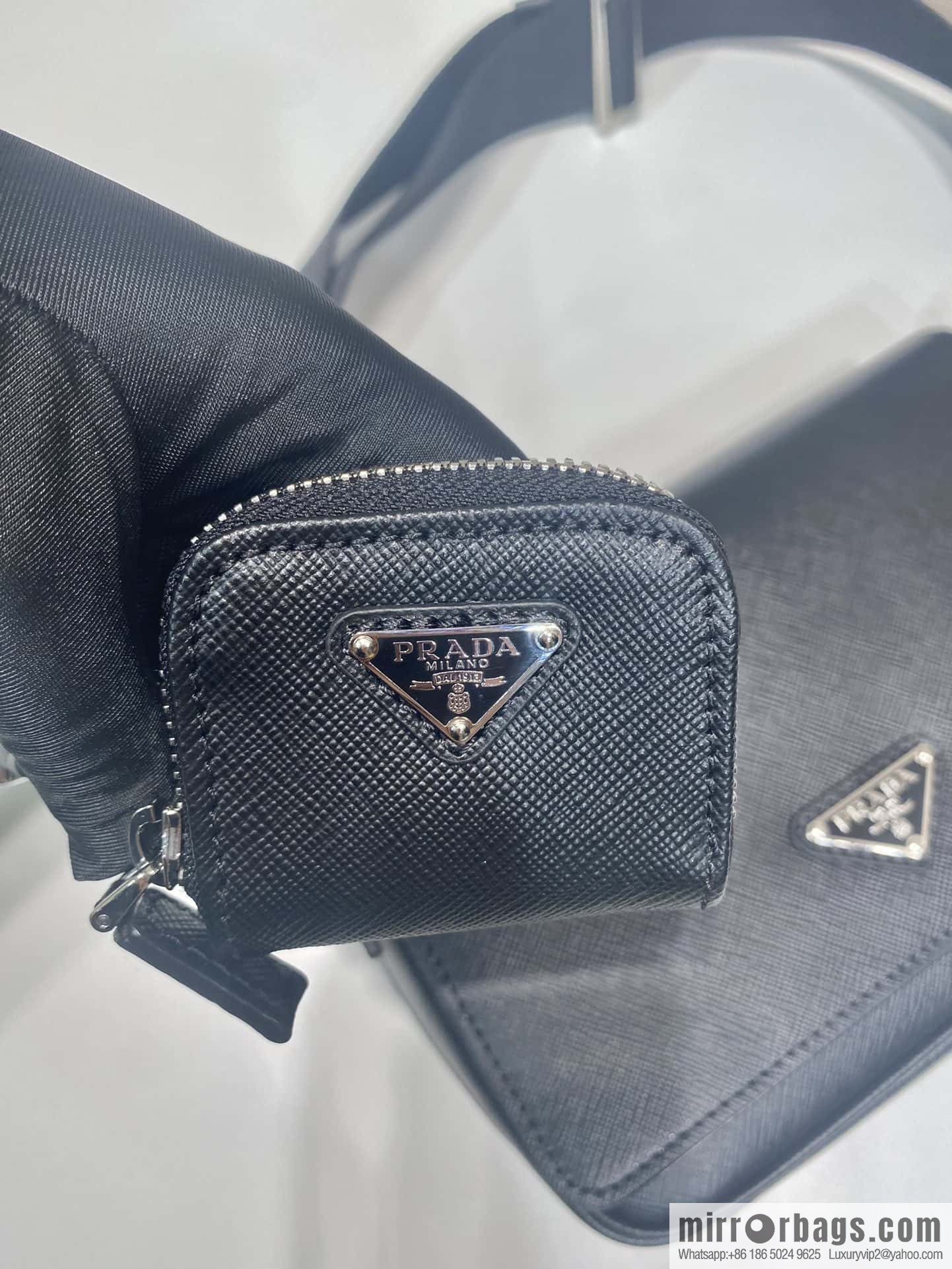 PRADA Saffiano leather (fabric) shoulder bag 2VD059