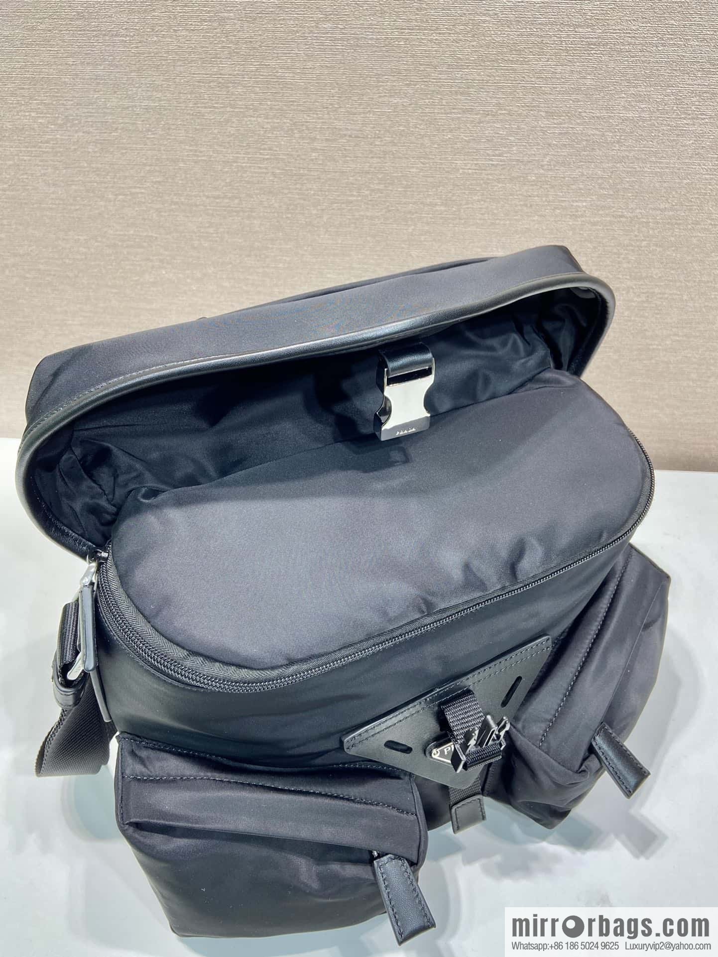 PRADA new men's bag ๐ 2VD062 oblique span bag