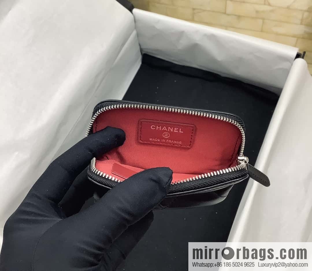 CHANEL 19 series sheepskin wallet card holder AP2086