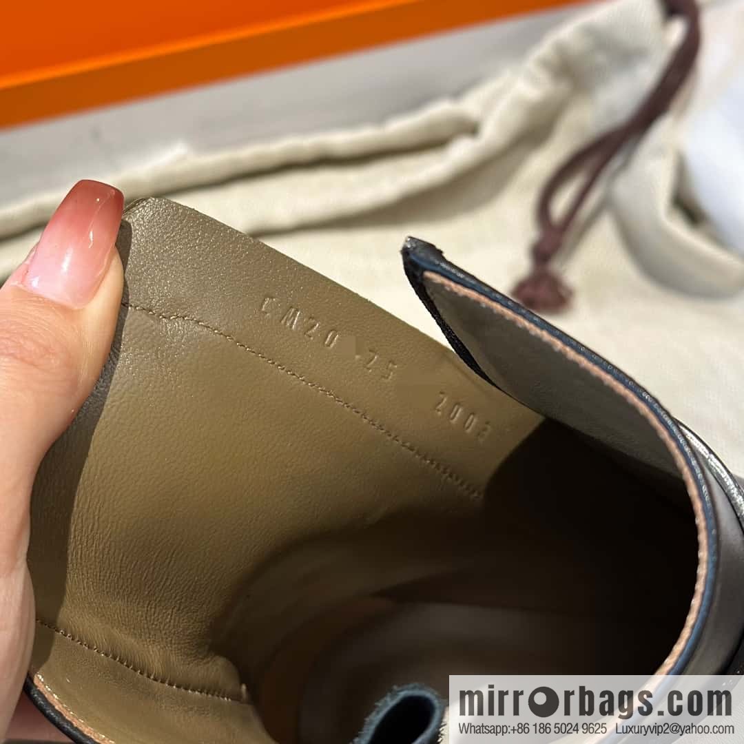 Hermès Kelly buckle, calfskin high-heeled boots