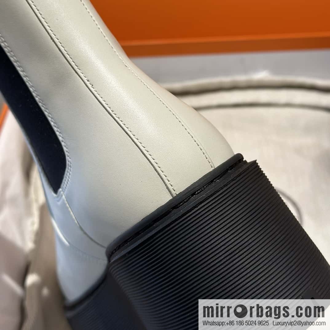 Hermès H's new autumn and winter Chelsea boots