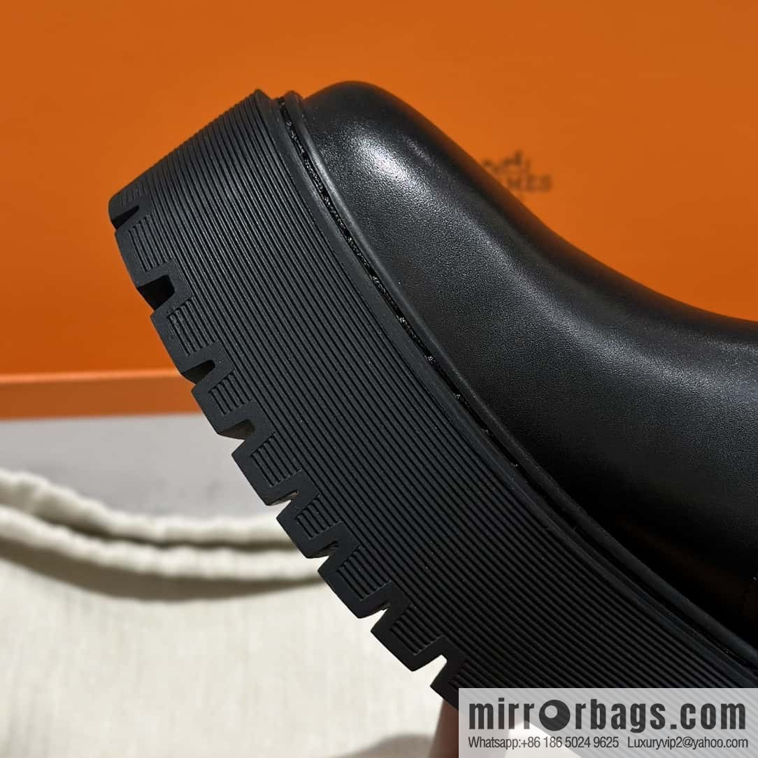 Hermès H's new autumn and winter Chelsea boots