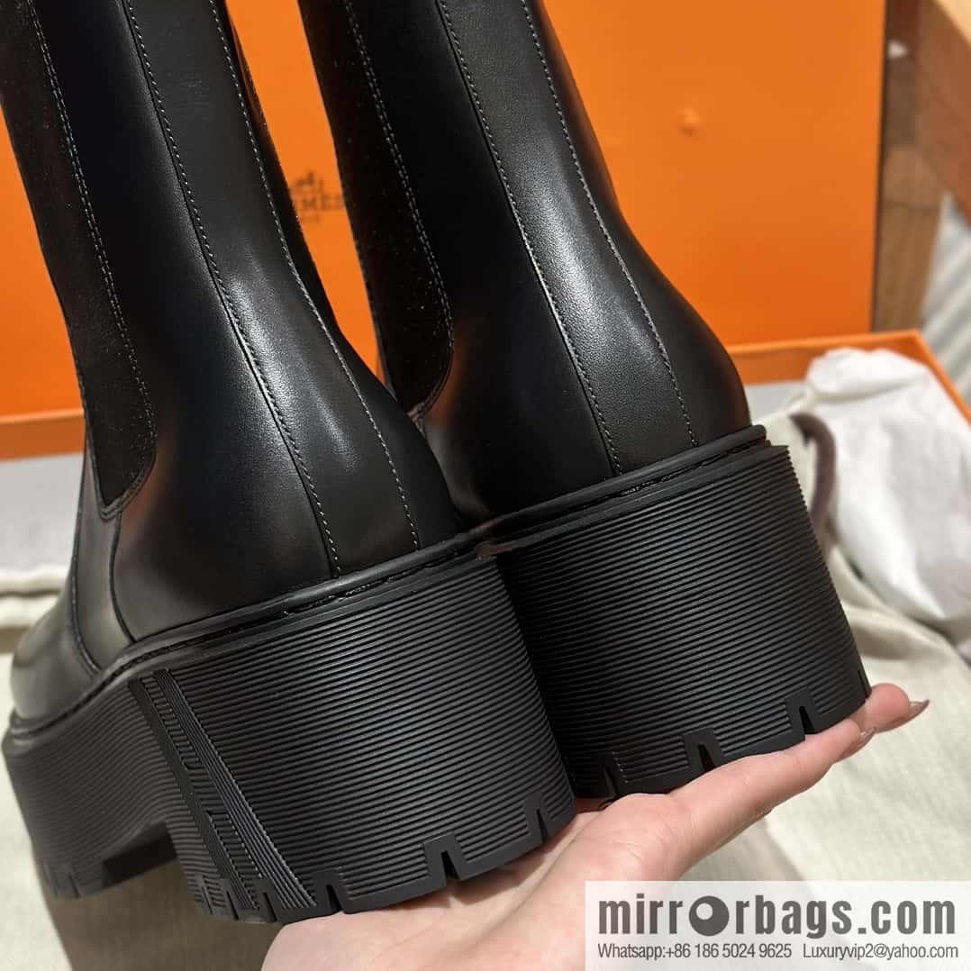 Hermès H's new autumn and winter Chelsea boots