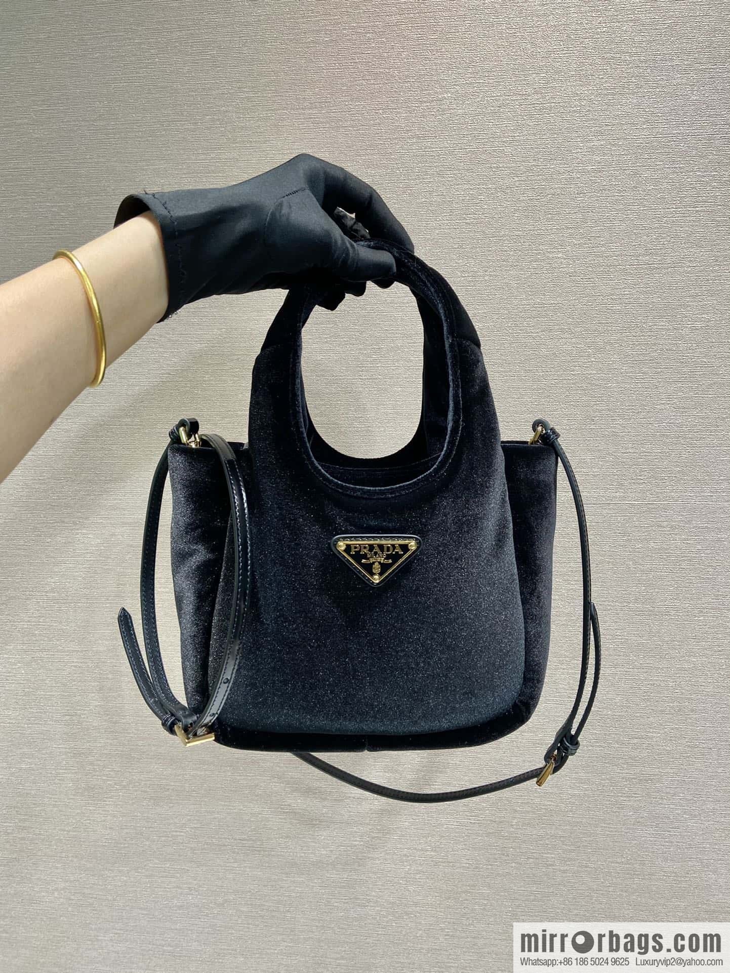 PRADA Velvet bucket bag ๐ 1BA349