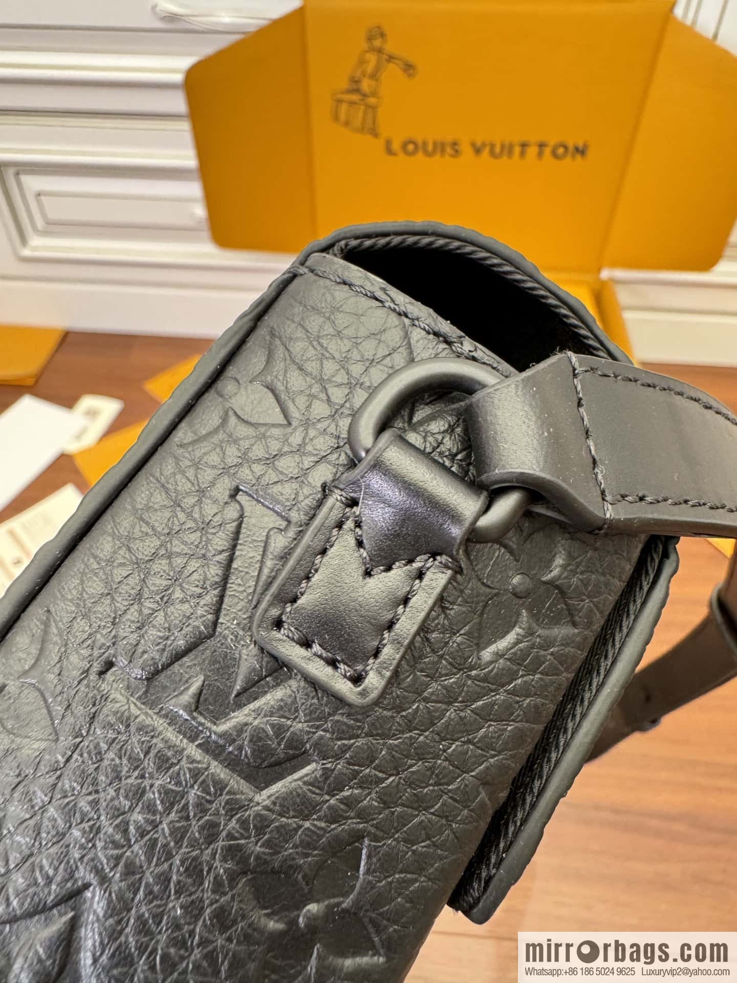LV M81746 STEAMER mini handbag