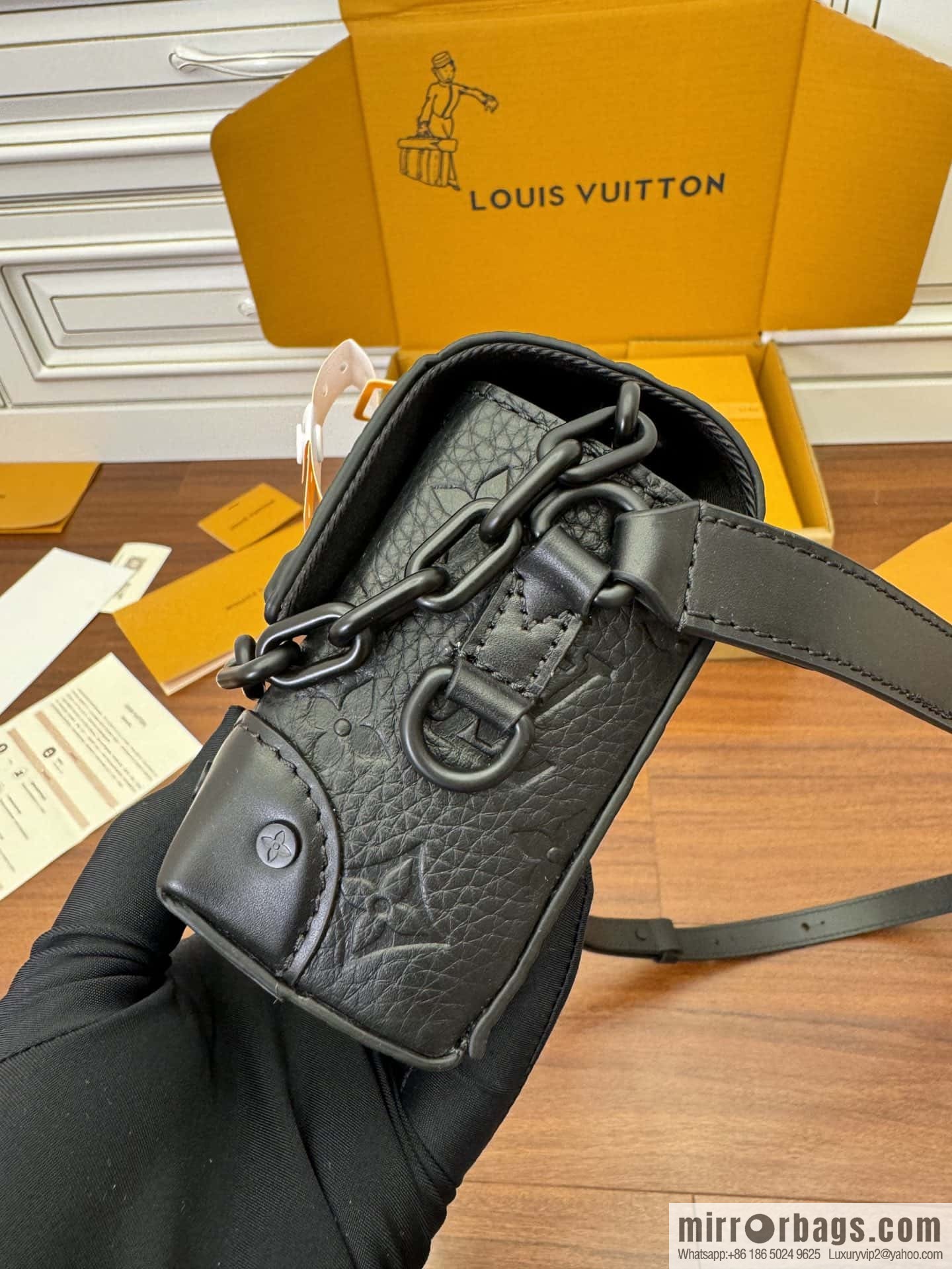 LV M81746 STEAMER mini handbag