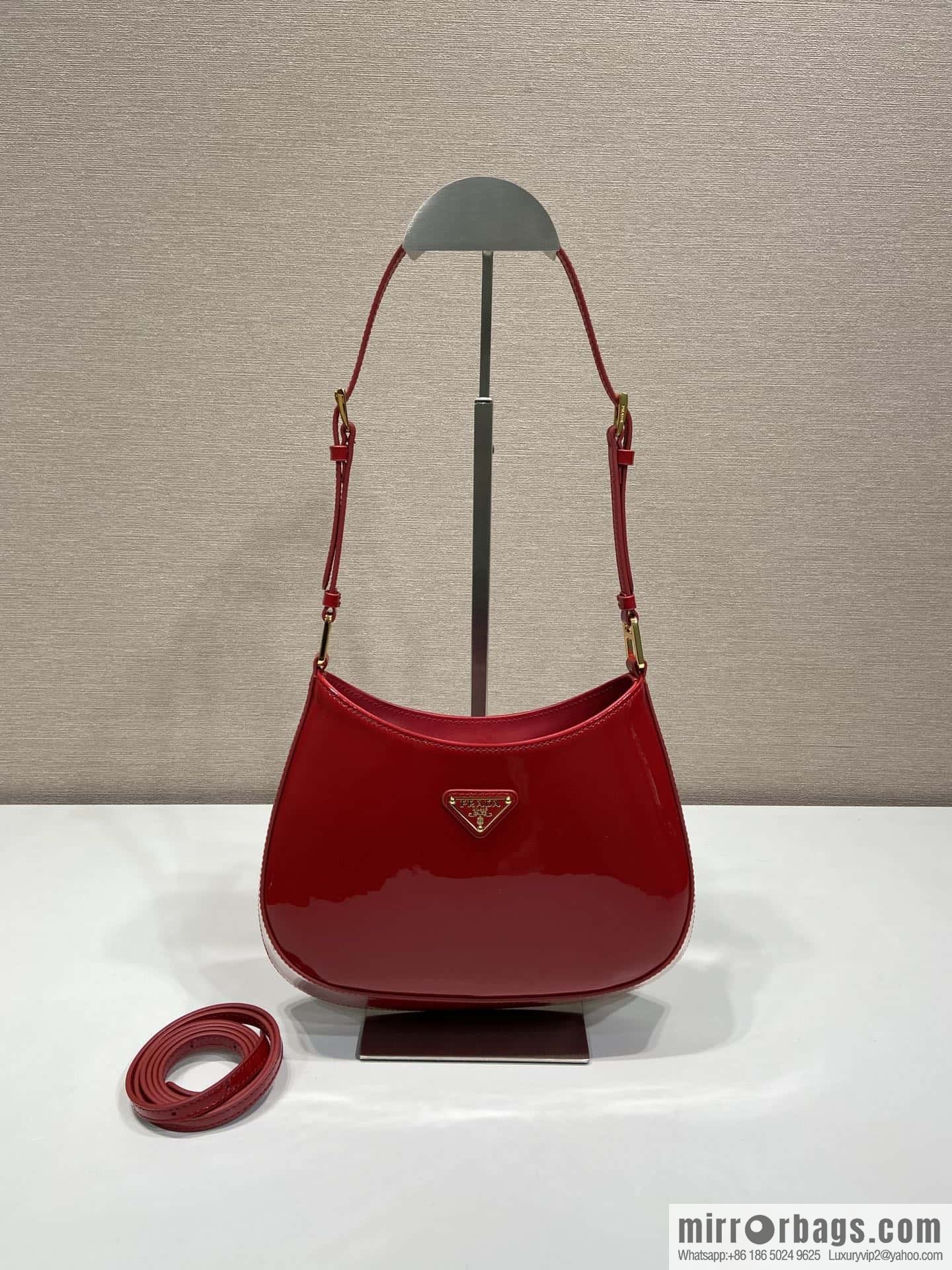 PRADA patent leather armpit bag ๐๐ 1BC169 big red