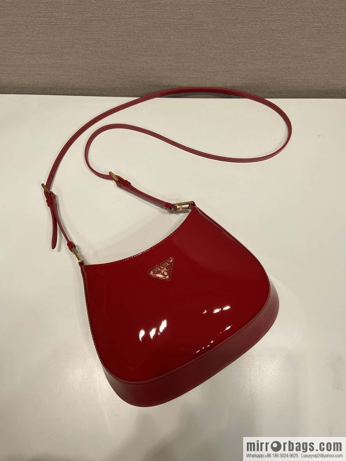 PRADA patent leather armpit bag ๐๐ 1BC169 big red