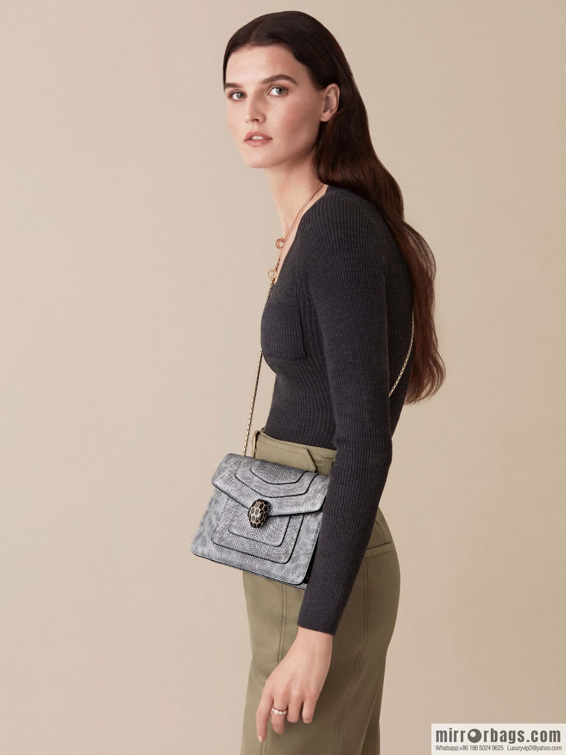 BVLGARI Bulgari Sprpenti Forever charcoal ash metal texture water snake skin inner small sheepskin chain bag 20CM 618792