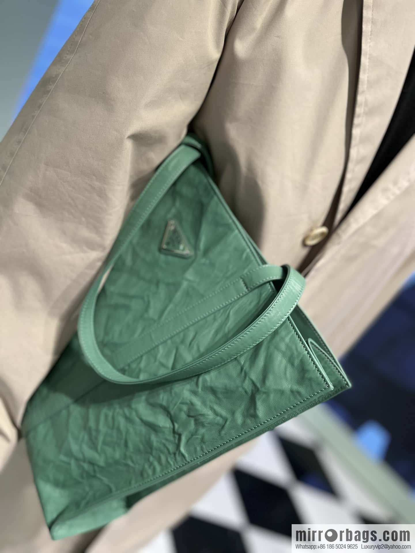 PRADA new tote bag ๐ 1BG460 green