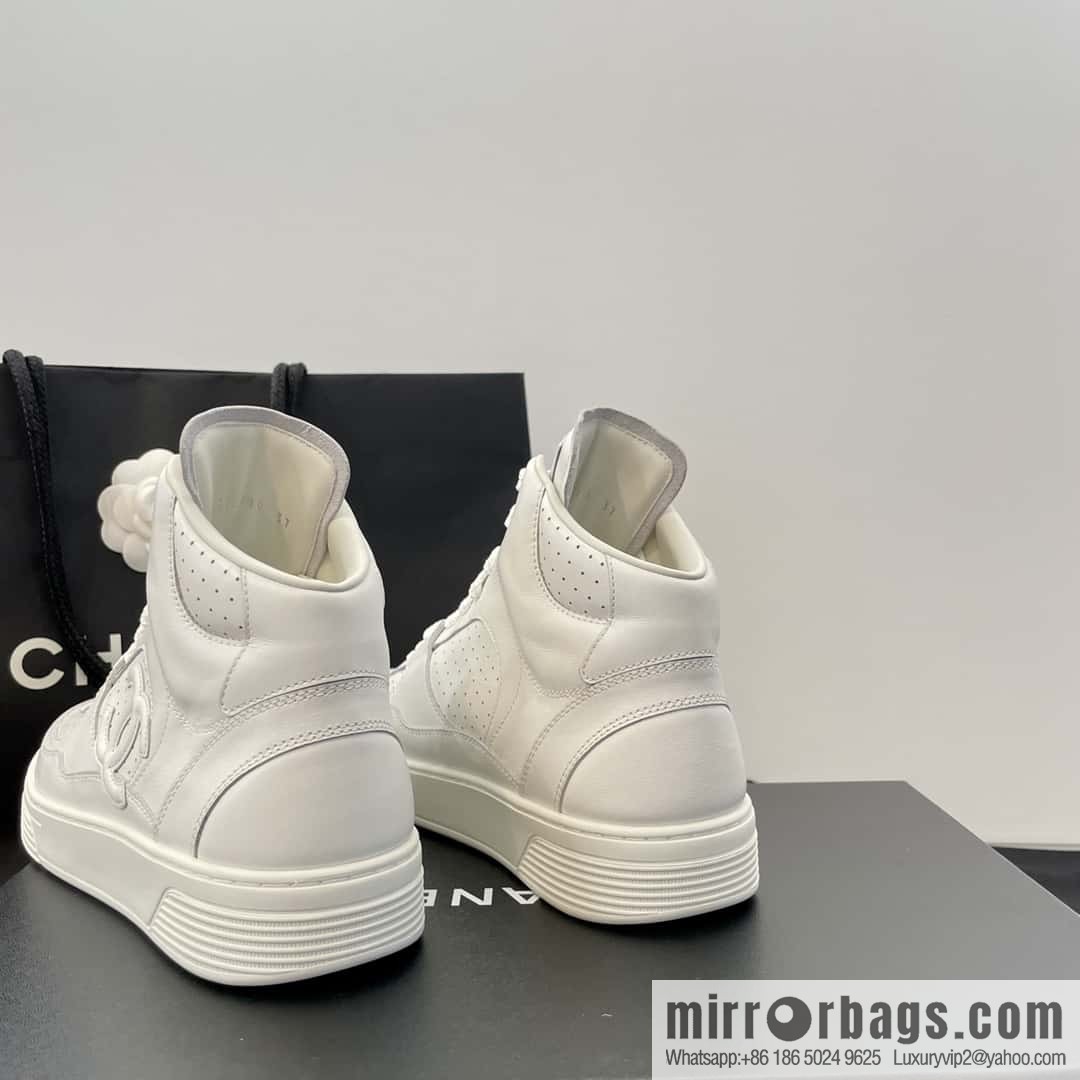 CHANEL Xiaoxiang Air Force One high-top sports white shoes/skateboard shoes