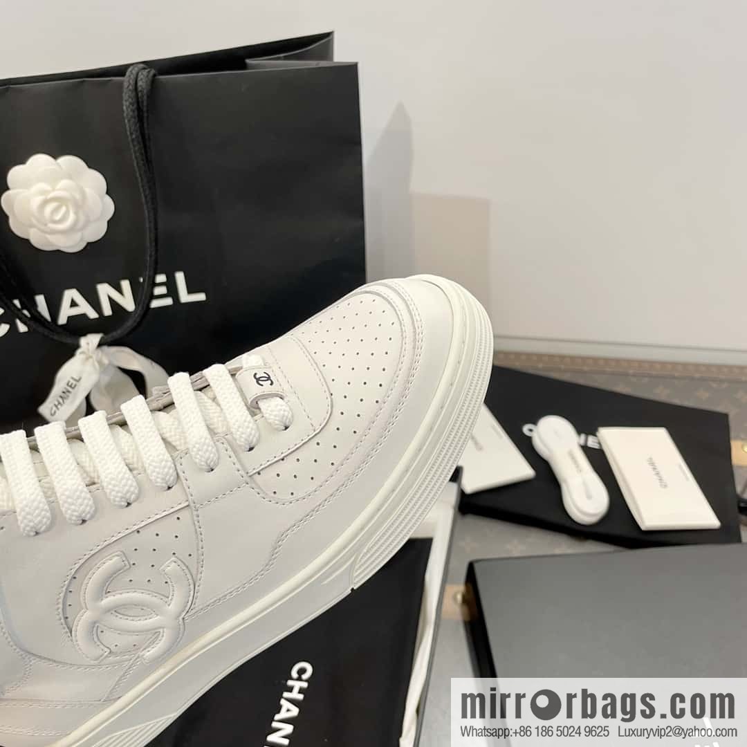 CHANEL Xiaoxiang Air Force One high-top sports white shoes/skateboard shoes