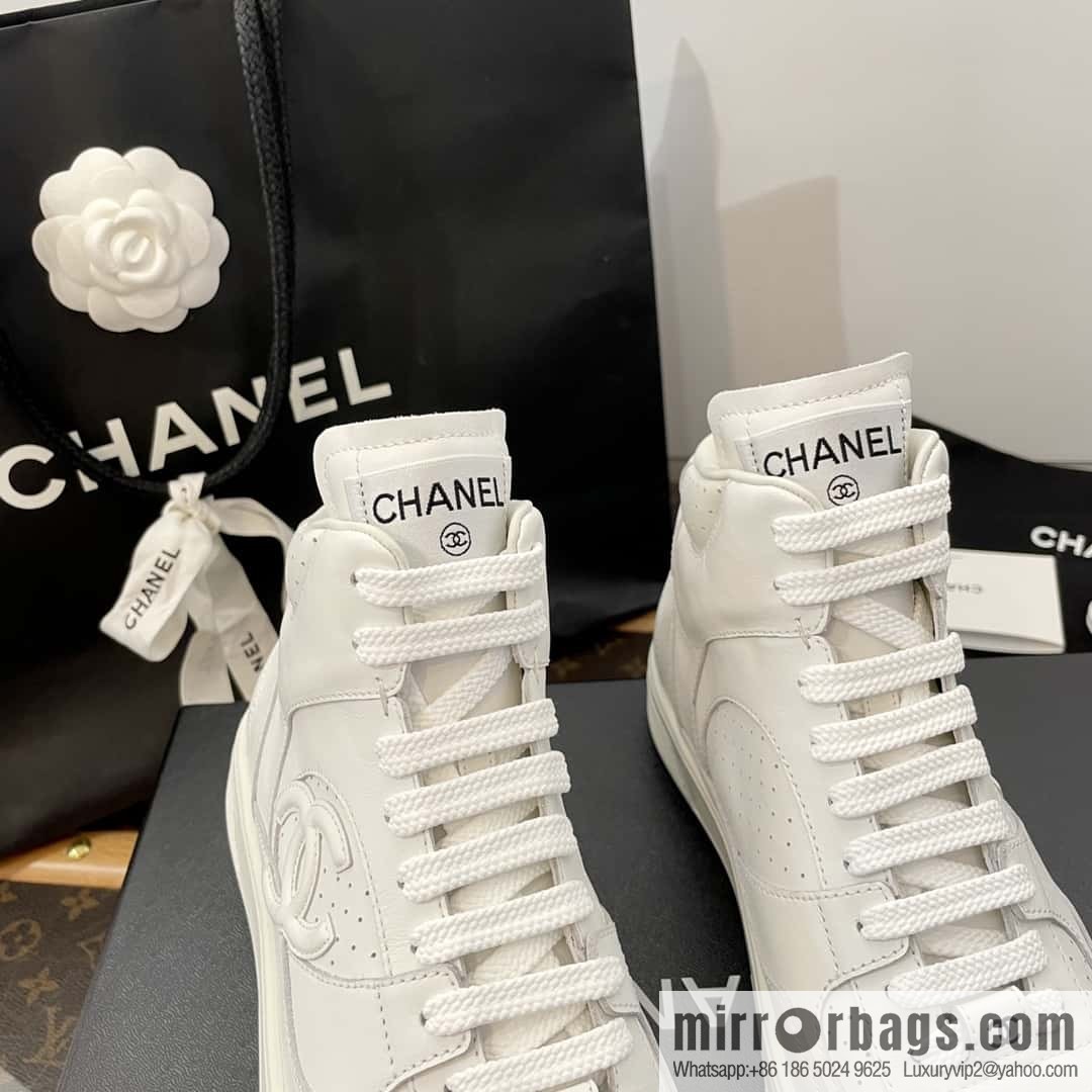 CHANEL Xiaoxiang Air Force One high-top sports white shoes/skateboard shoes
