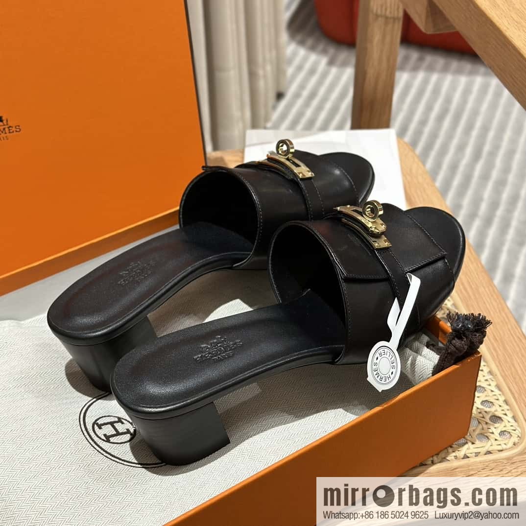 Hermès 2023 Latest Kelly Button Slippers