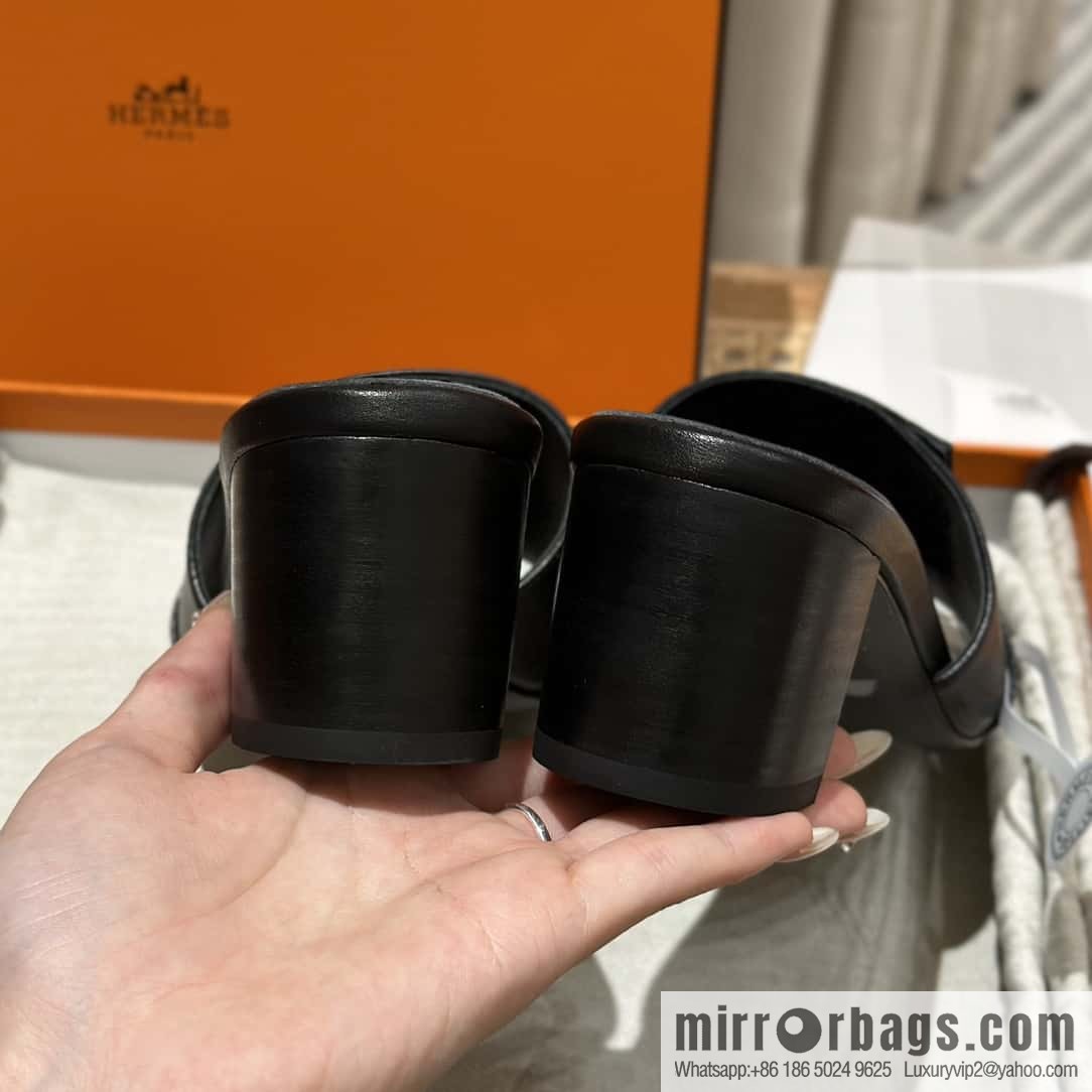 Hermès 2023 Latest Kelly Button Slippers