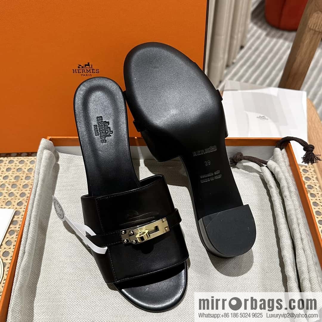 Hermès 2023 Latest Kelly Button Slippers