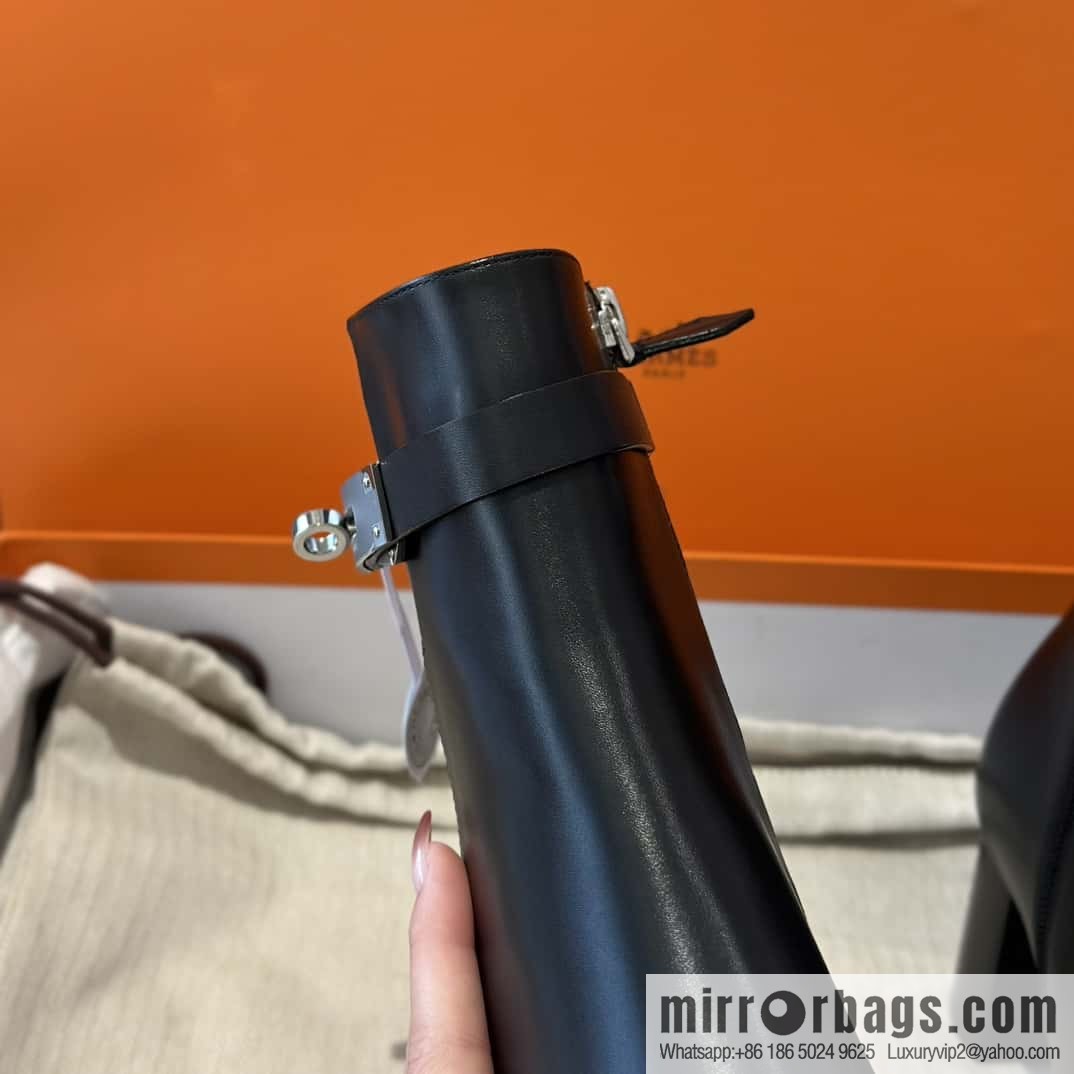 Hermès Kelly buckle, calfskin high-heeled boots