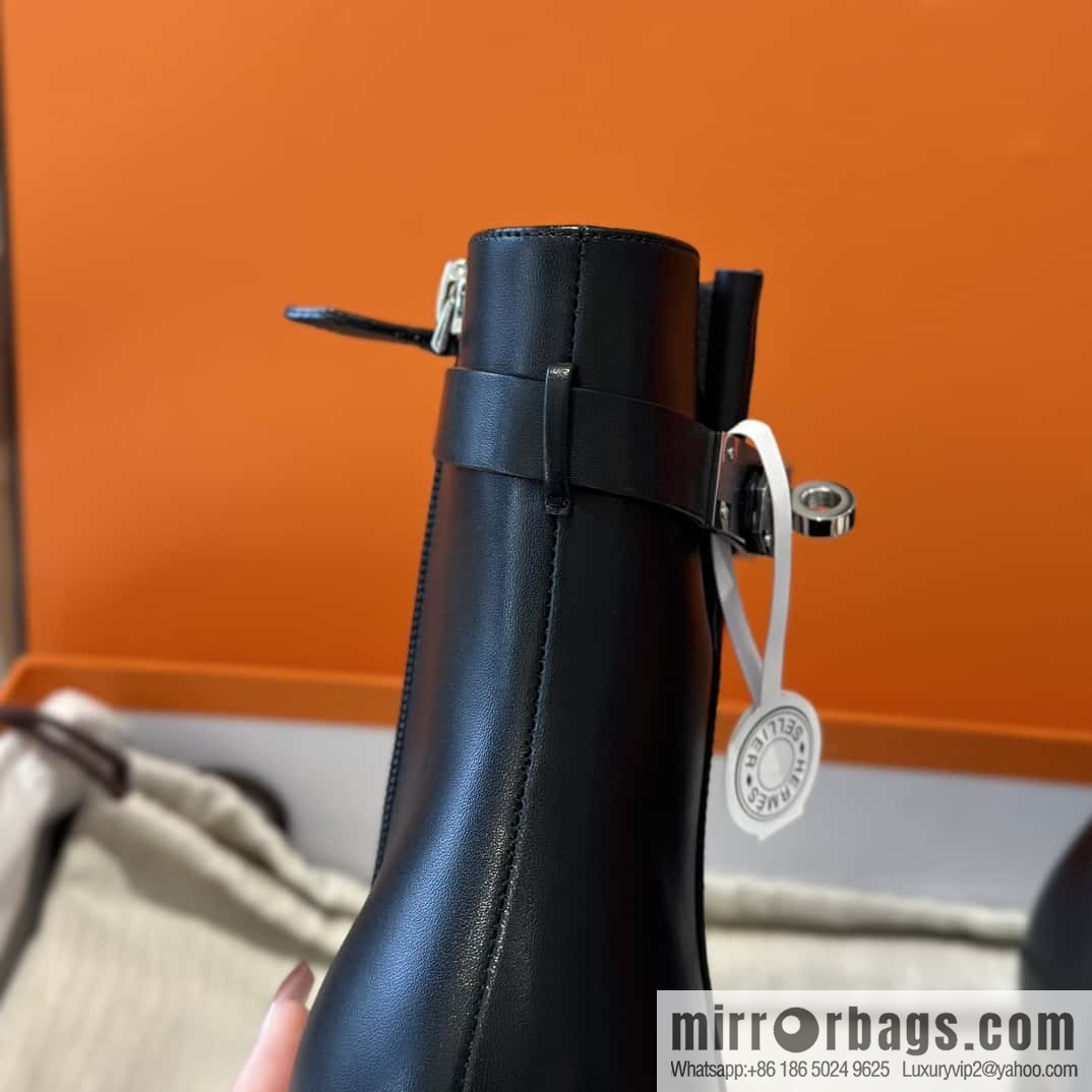 Hermès Kelly buckle, calfskin high-heeled boots