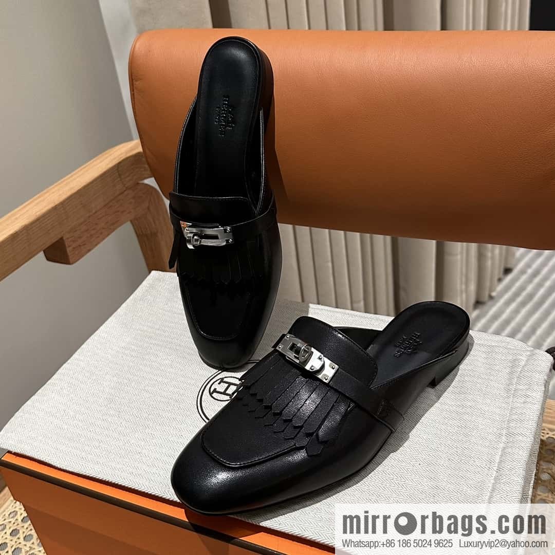 Hermès H's new fringed Müller semi-trailer