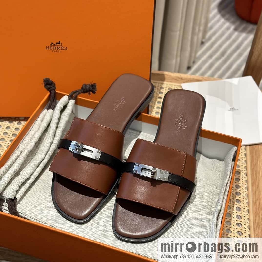 Hermès 2023 Latest Kelly Button Slippers