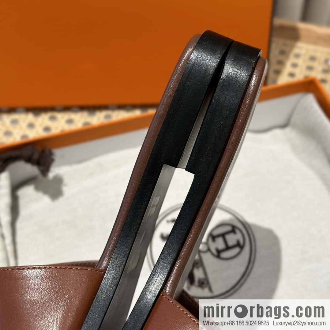 Hermès 2023 Latest Kelly Button Slippers