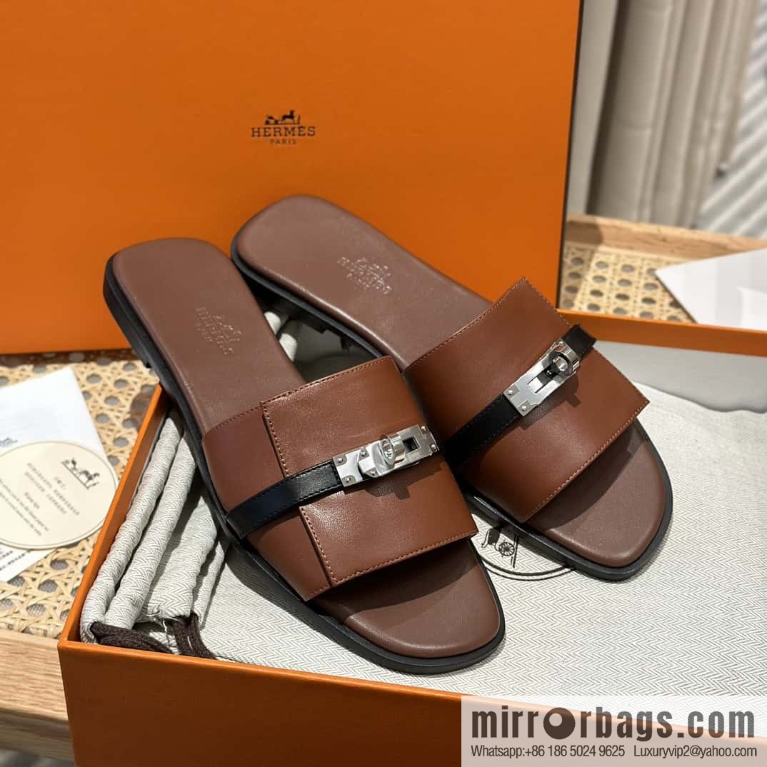 Hermès 2023 Latest Kelly Button Slippers