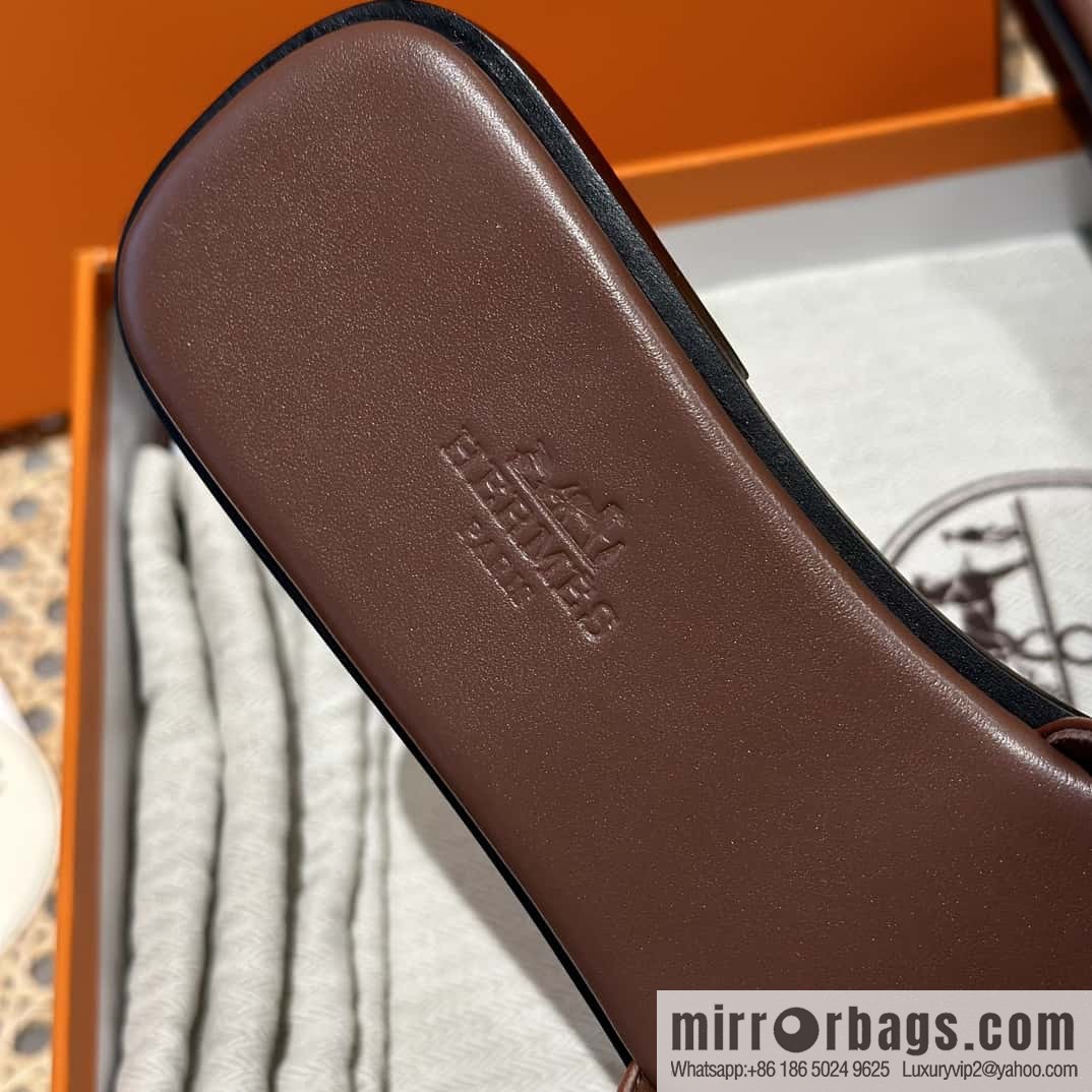 Hermès 2023 Latest Kelly Button Slippers