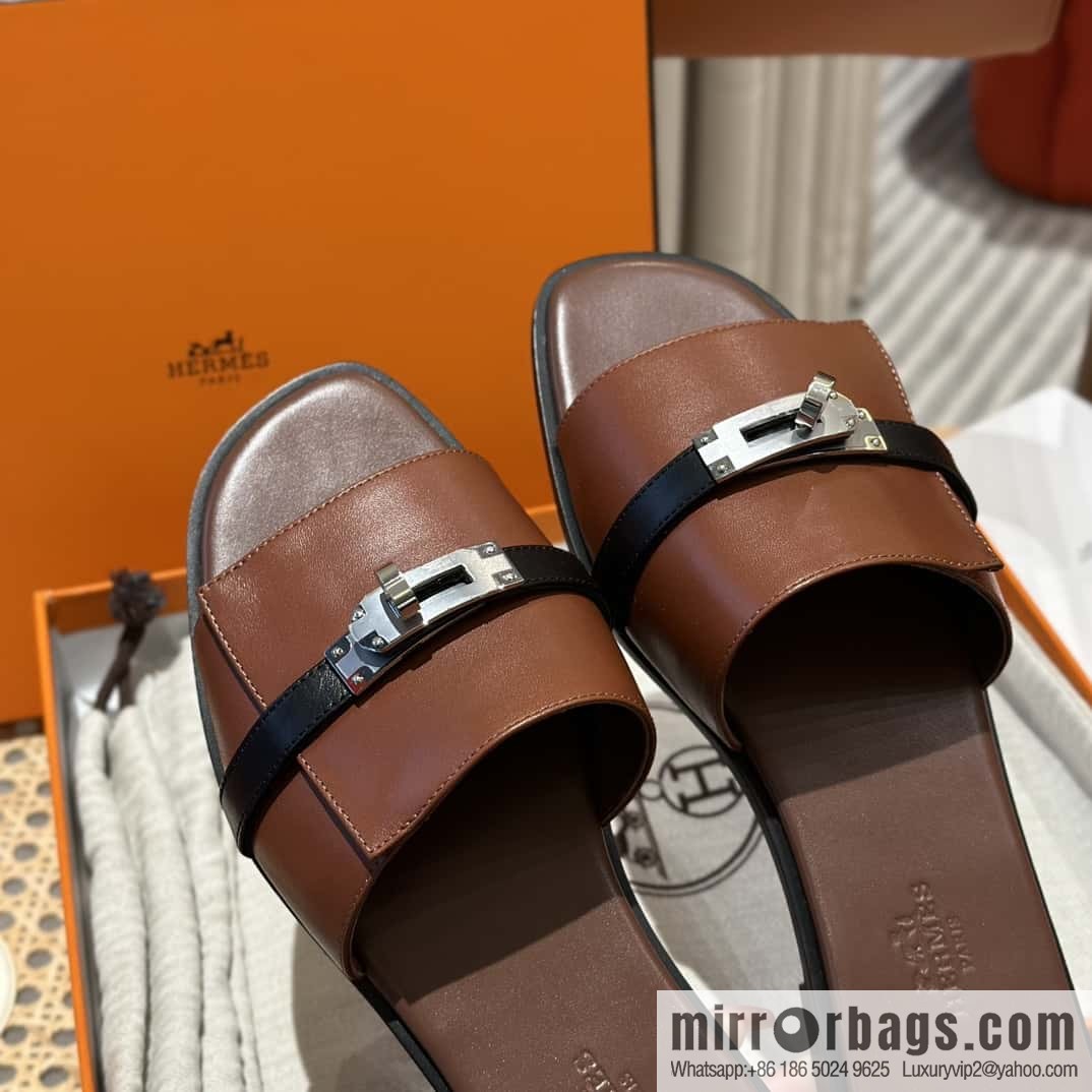 Hermès 2023 Latest Kelly Button Slippers