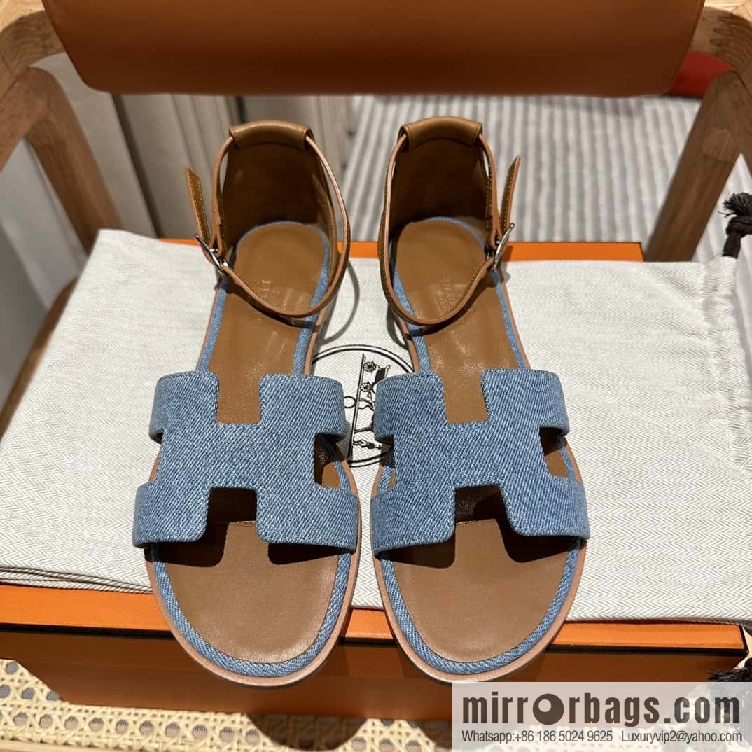 Hermès denim, new little sandals.