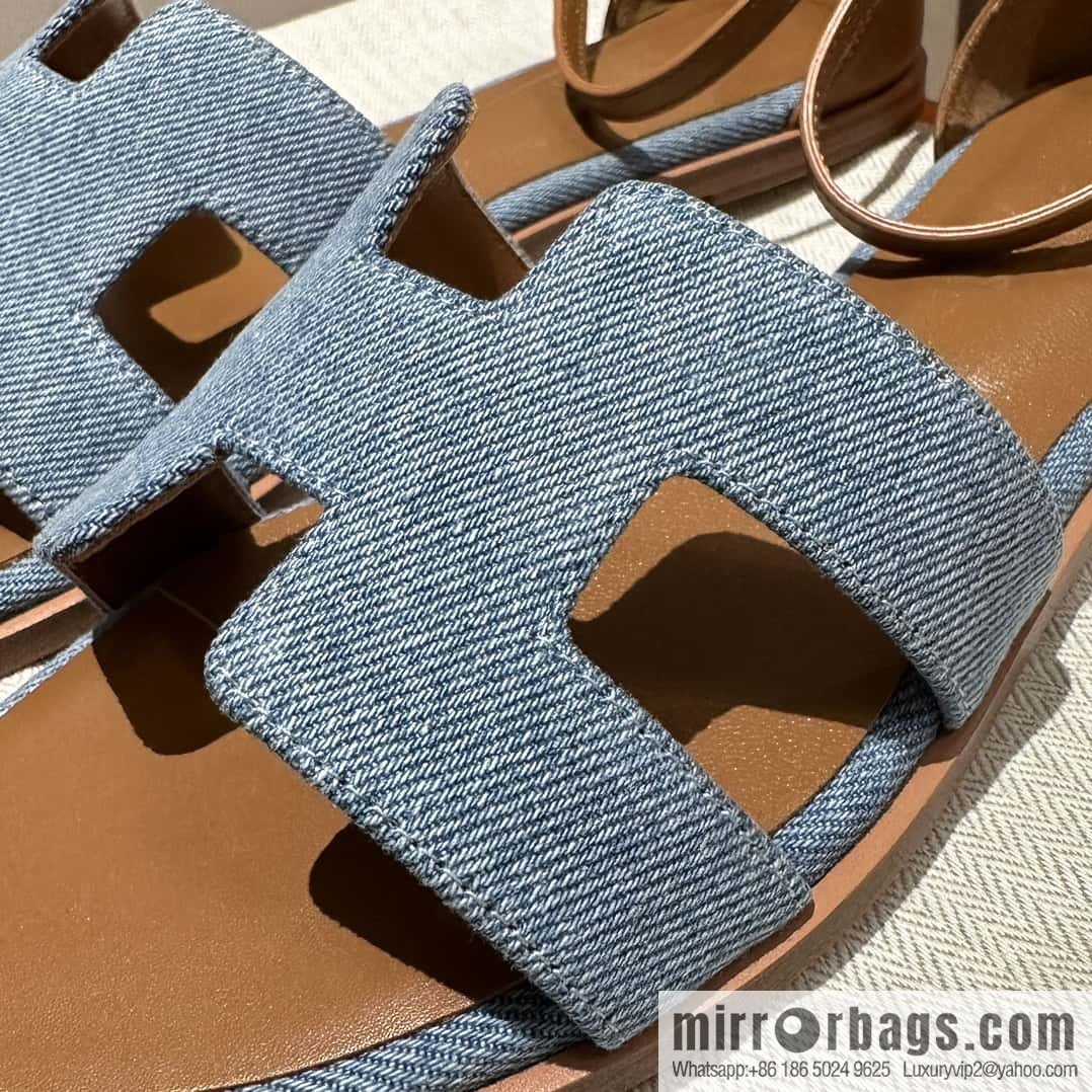Hermès denim, new little sandals.