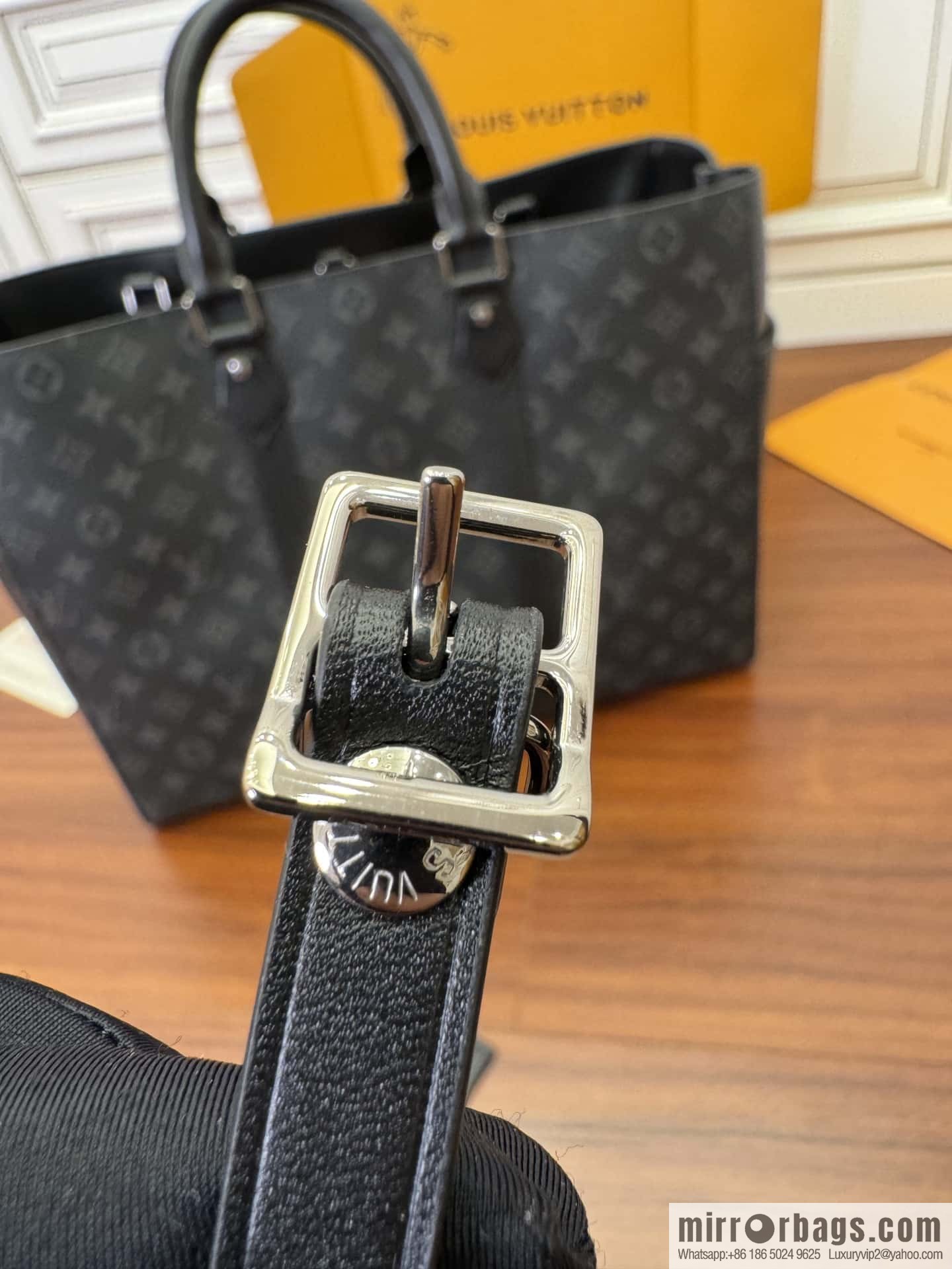 LV M46451 Sac Plat 24H