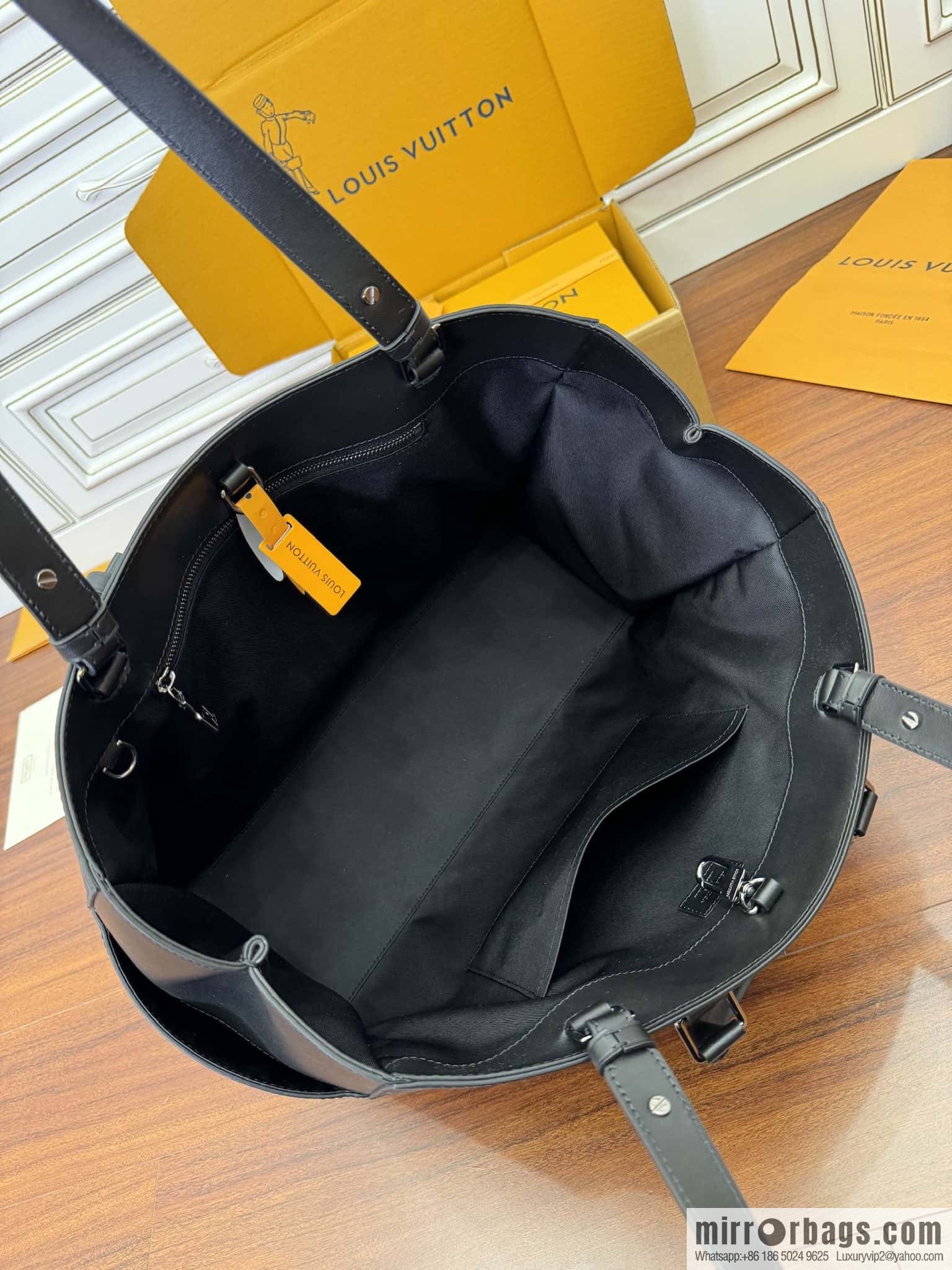 LV M46451 Sac Plat 24H