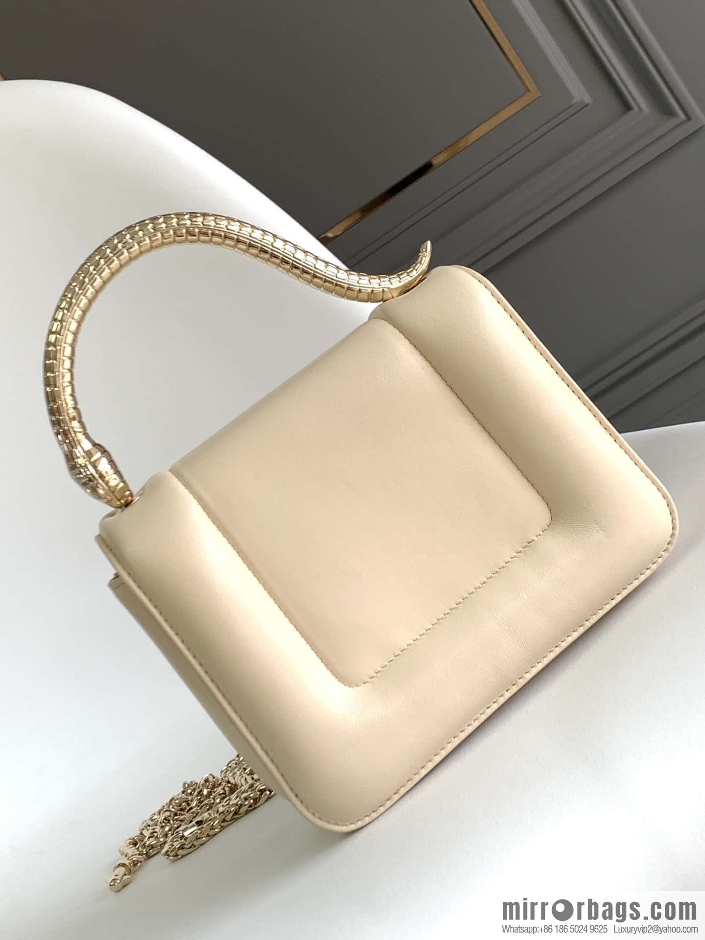 BVLGARI Bulgari joint design limited edition Mary Katrantzou snakehead bag 291071 white 19cm