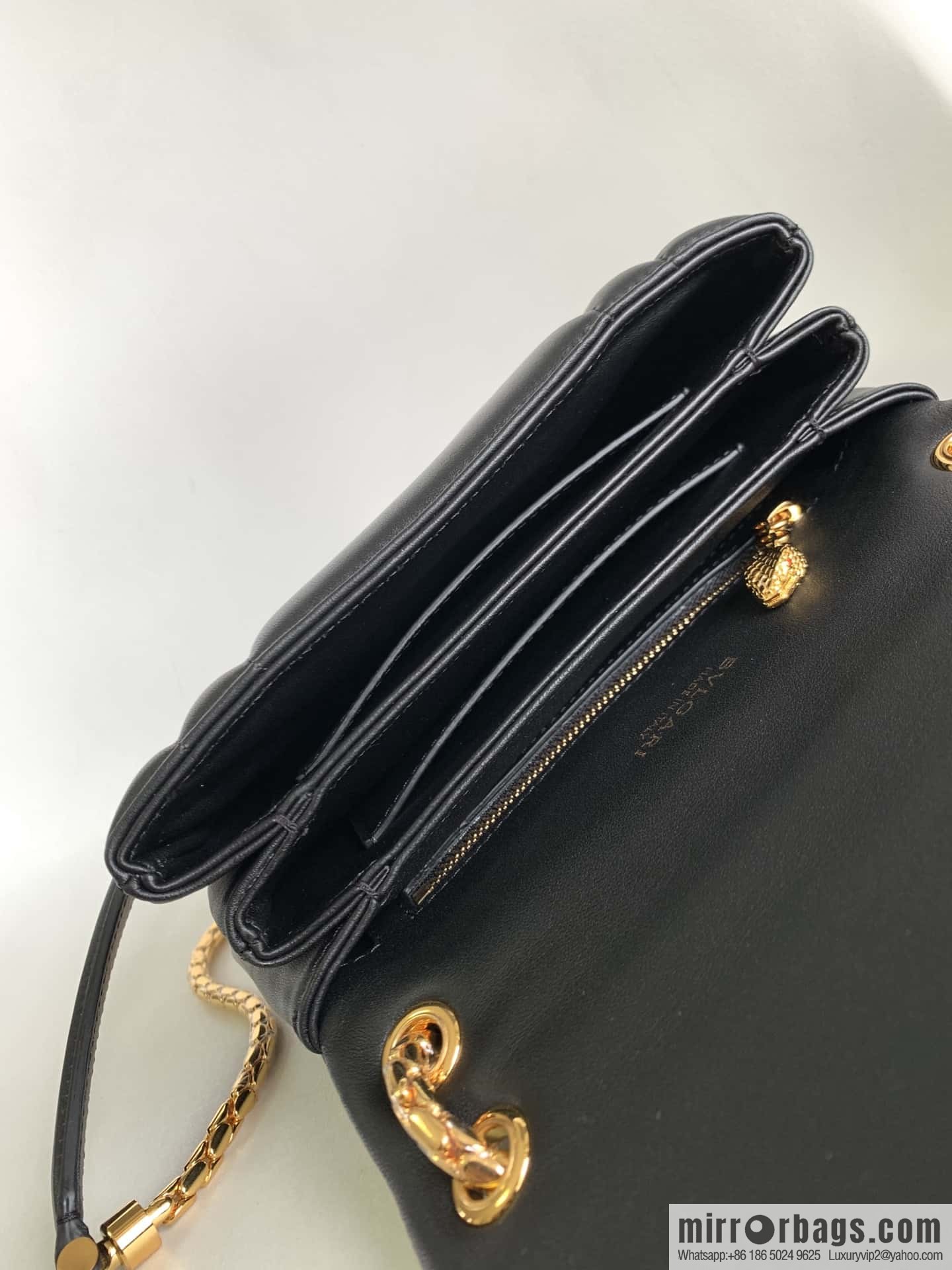 BVLGARI Bulgari SERPENTI REVERSE Small shoulder bag 292123 black 22CM
