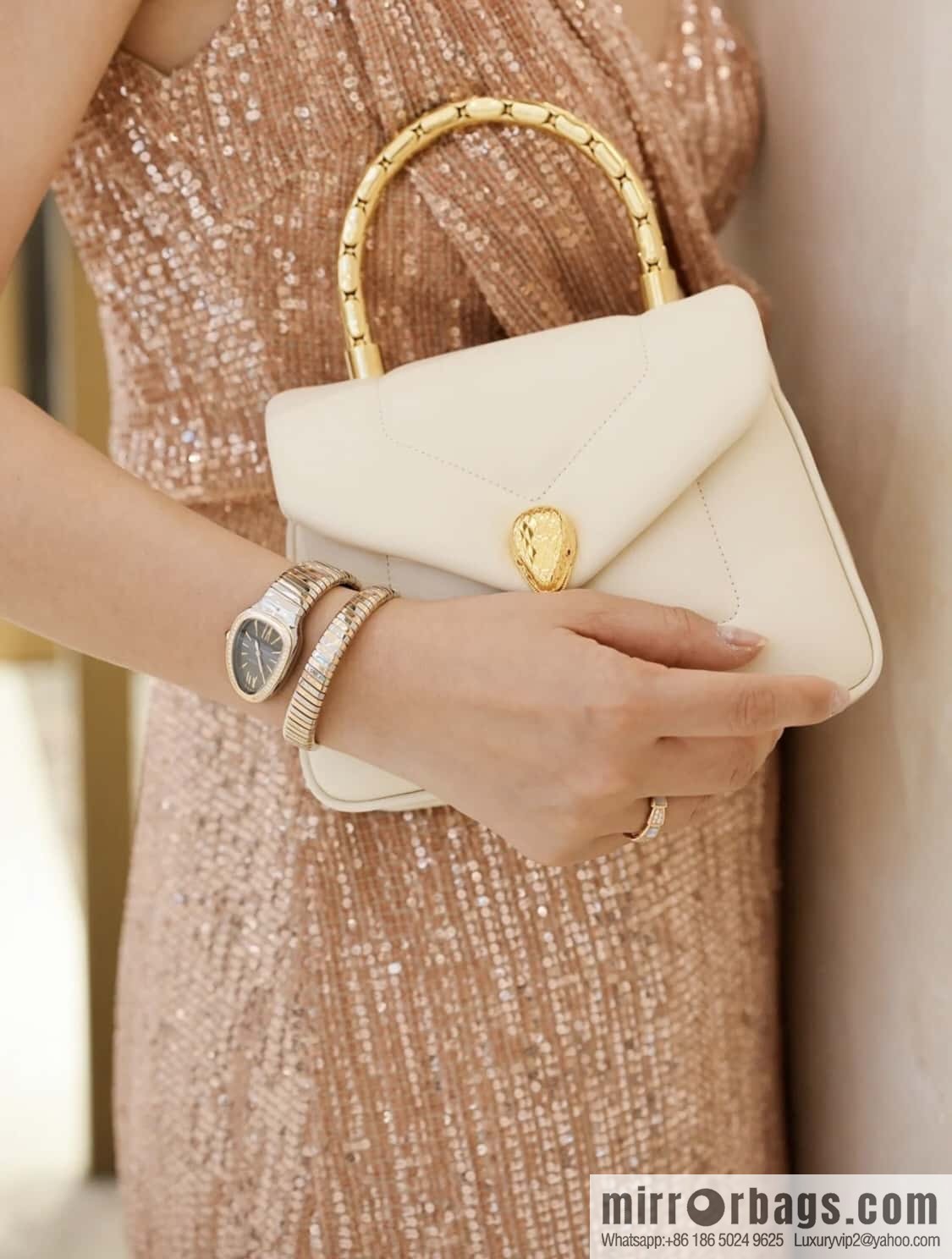 BVLGARI Bulgari SERPENTI REVERSE Small tote bag 292128 White 20CM