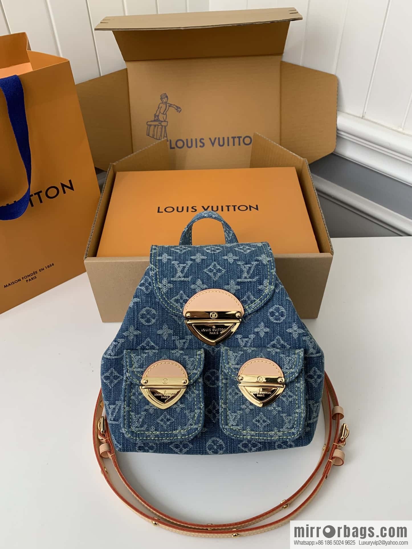 LV M46836 Venice