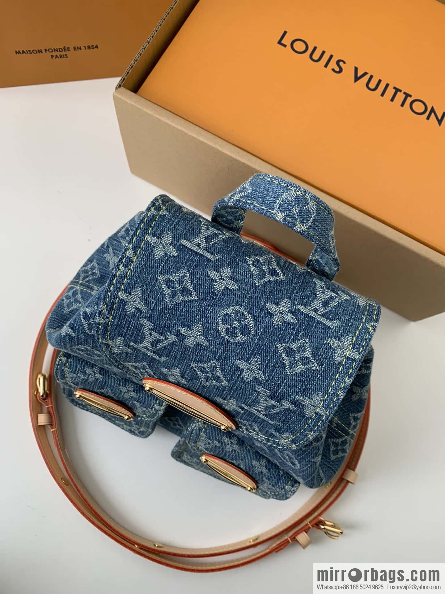 LV M46836 Venice