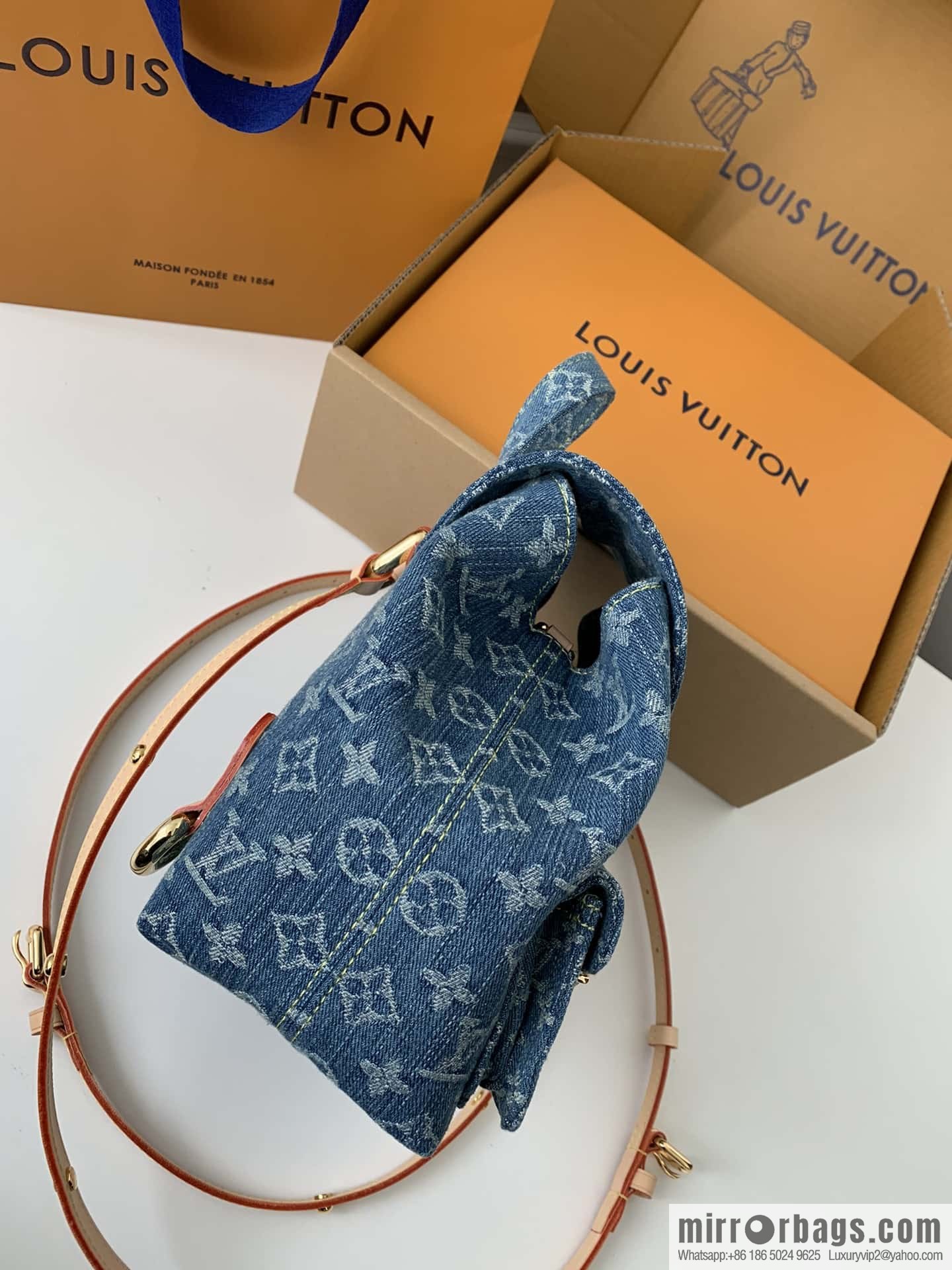 LV M46836 Venice