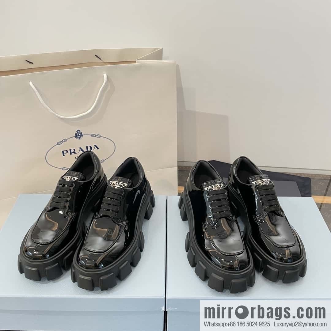 PRADA PRADA Triangle Standard Band Saw Gear, Platform Muffin Shoes