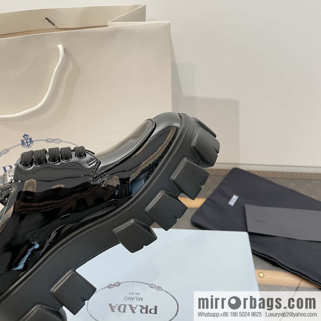 PRADA PRADA Triangle Standard Band Saw Gear, Platform Muffin Shoes