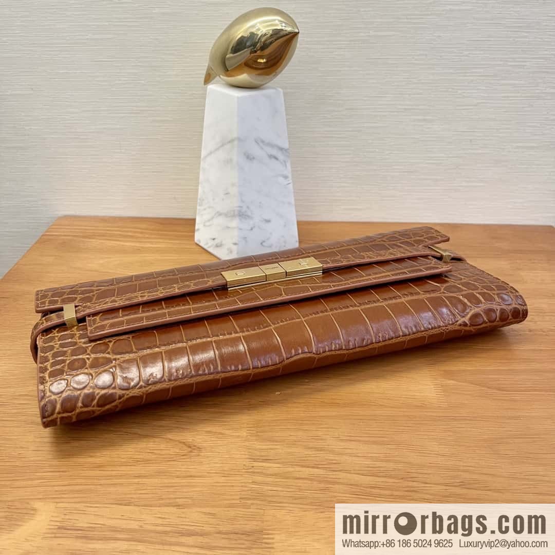 SAINT LAURENT YSL 𝗠𝗮𝗻𝗵𝗮𝘁𝘁𝗮𝗻 𝗖𝗹𝘂𝘁𝗰𝗵_ clutch bag 695949 crocodile pattern, brown