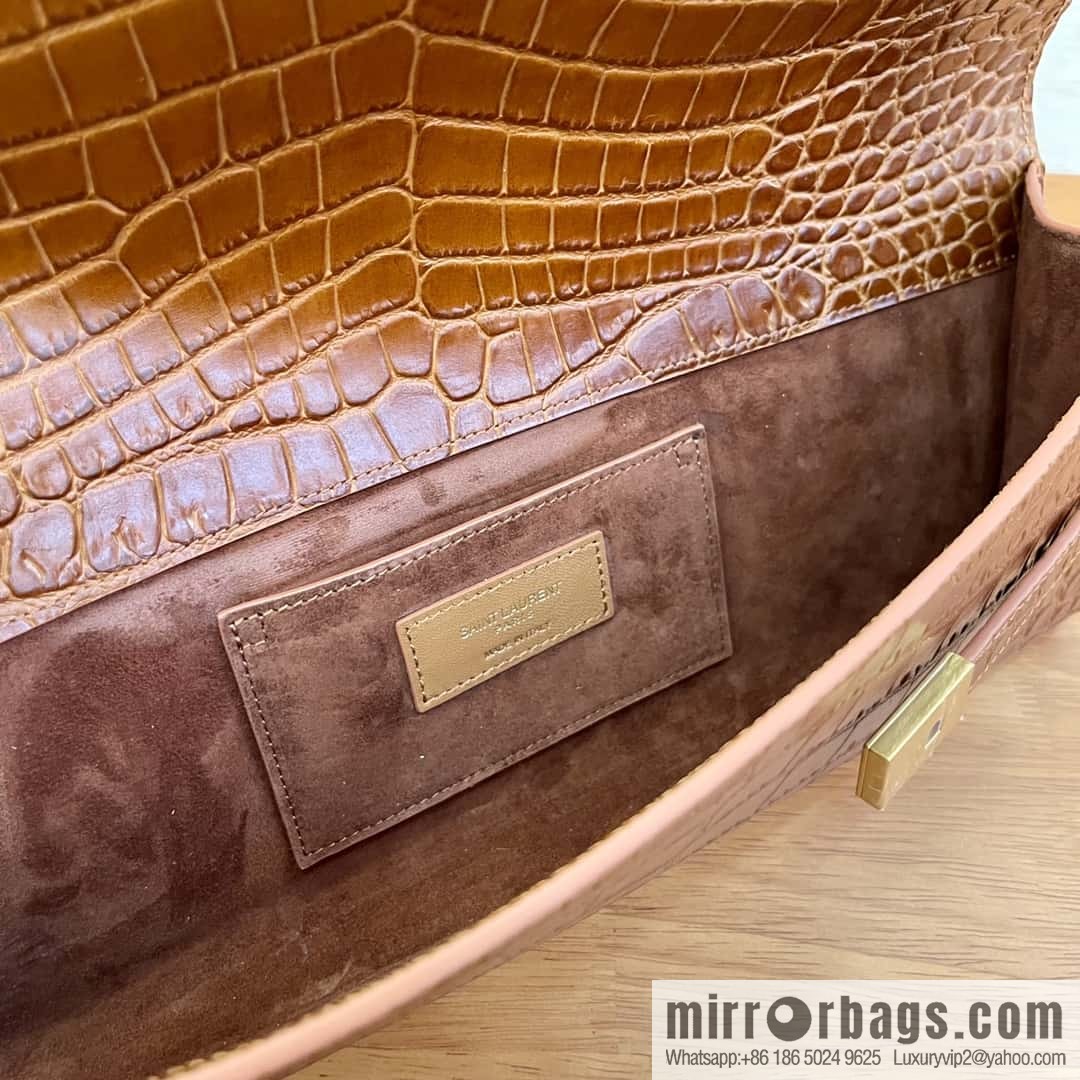 SAINT LAURENT YSL 𝗠𝗮𝗻𝗵𝗮𝘁𝘁𝗮𝗻 𝗖𝗹𝘂𝘁𝗰𝗵_ clutch bag 695949 crocodile pattern, brown
