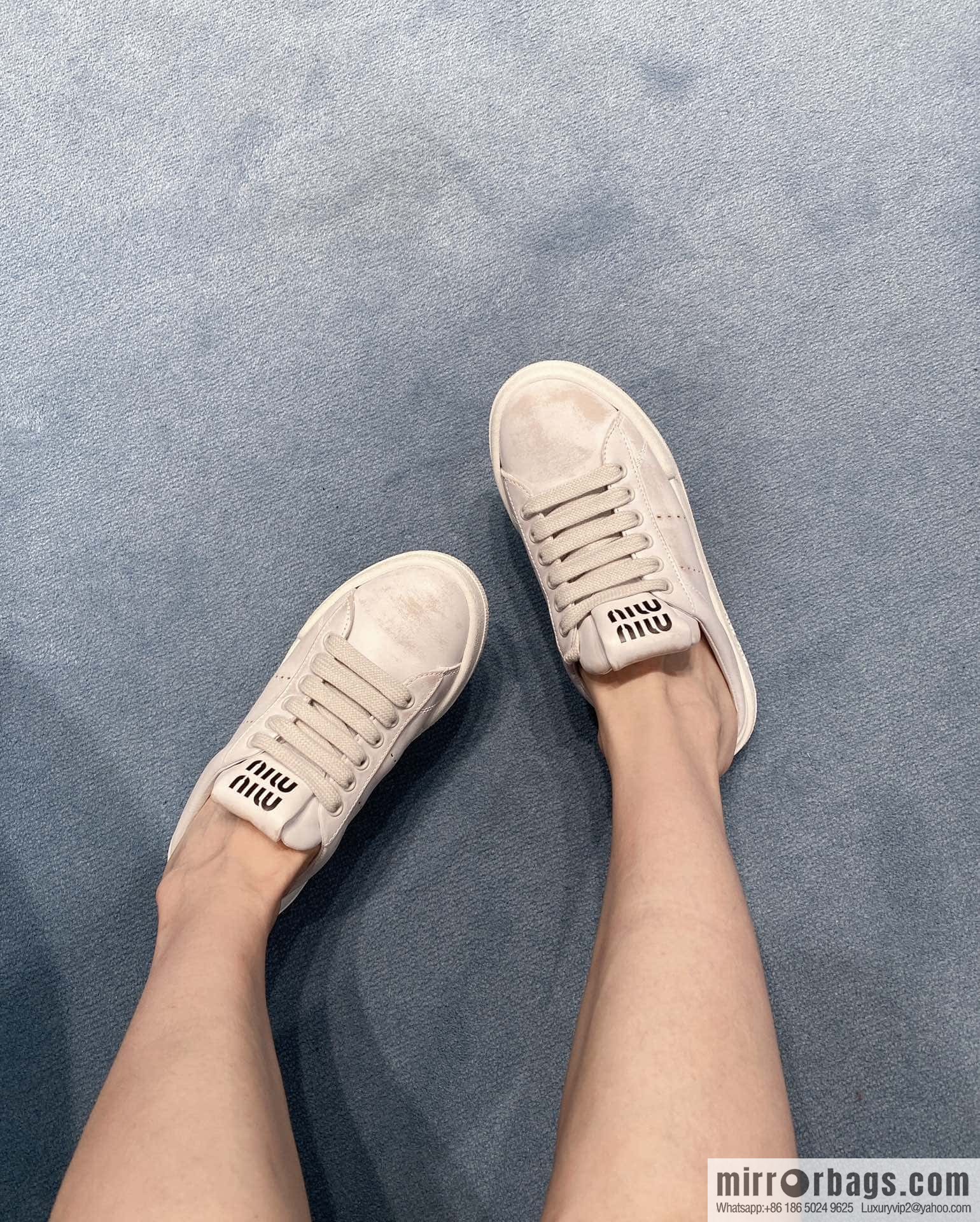 MIUMIU Miao Miao Old dirty casual one pedal half tray white shoes
