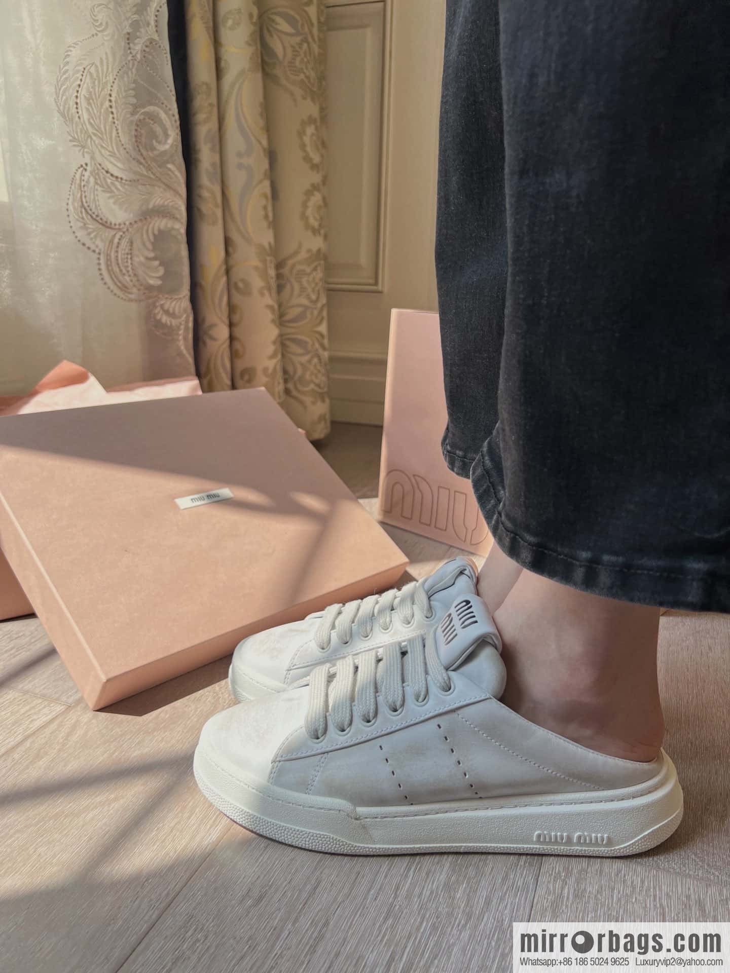 MIUMIU Miao Miao Old dirty casual one pedal half tray white shoes