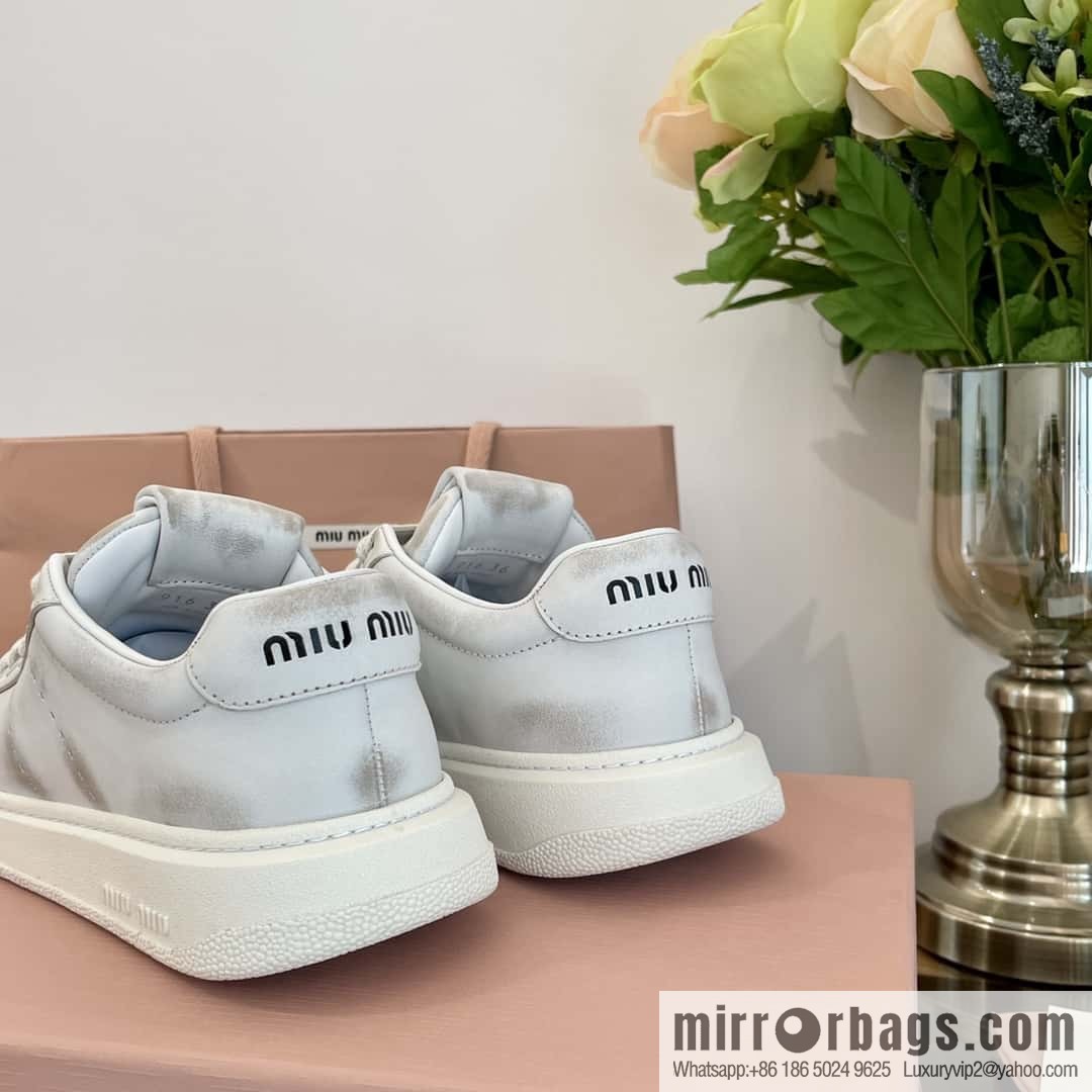 MIUMIU Miao Miao Old dirty casual one pedal half tray white shoes