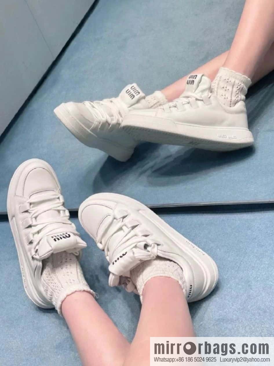 MIUMIU Miu Miu spring and summer platform casual white shoes