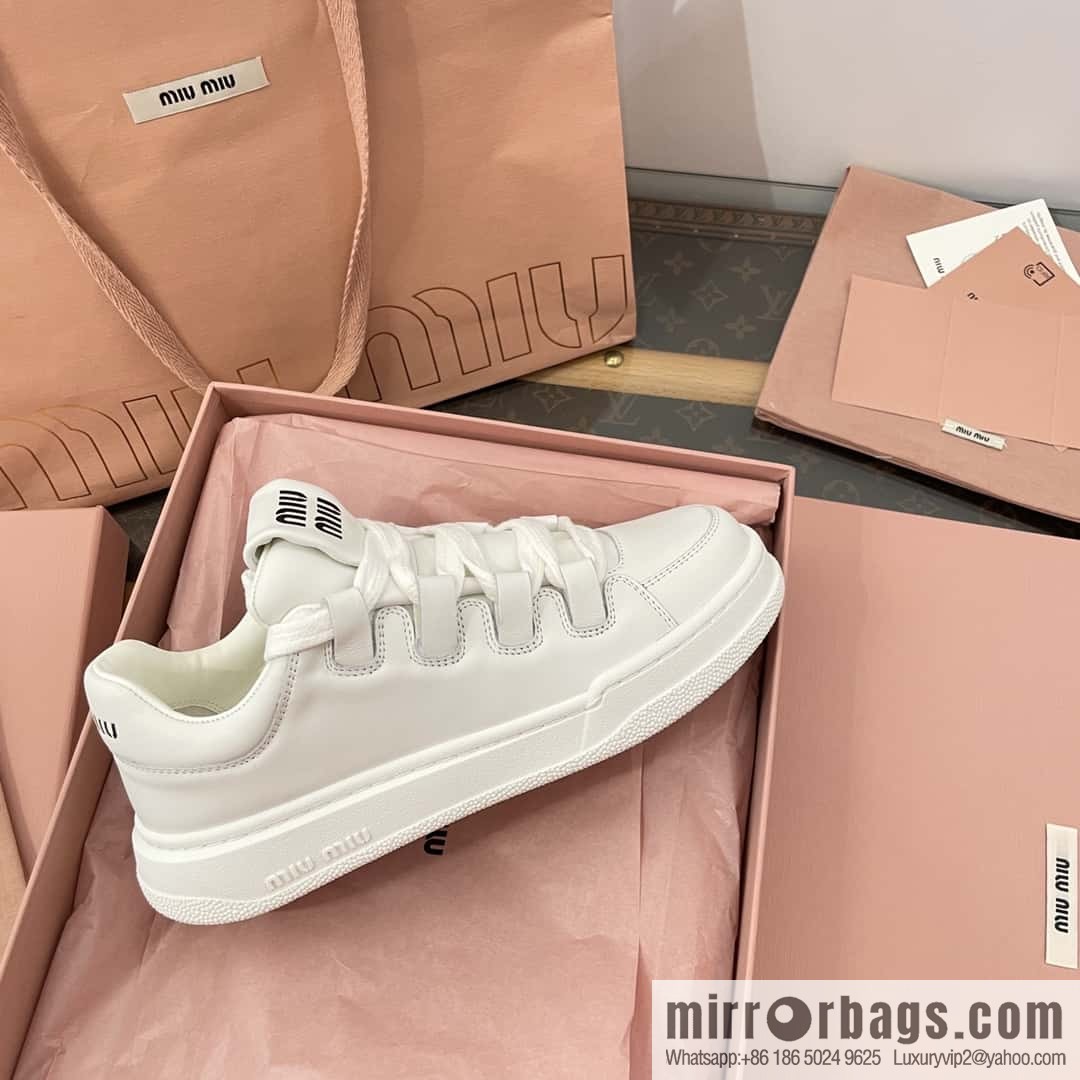 MIUMIU Miu Miu spring and summer platform casual white shoes