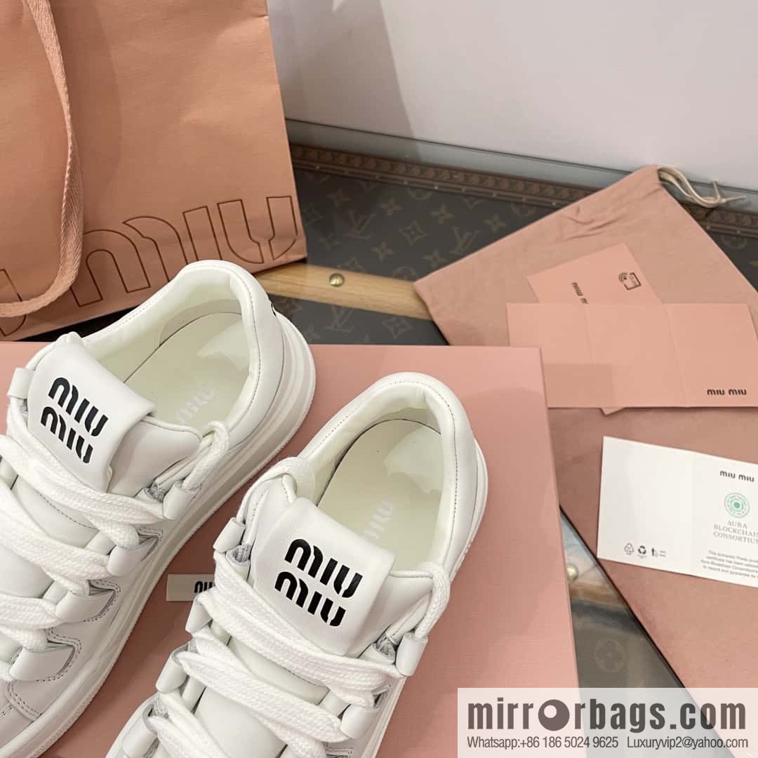 MIUMIU Miu Miu spring and summer platform casual white shoes