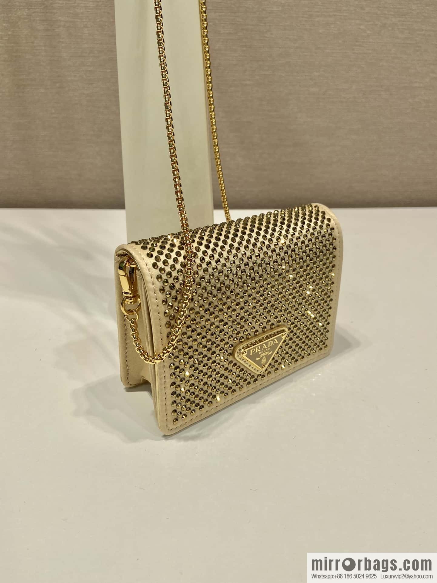 PRADA 🎉 necklace 🎉 1MR024 gold