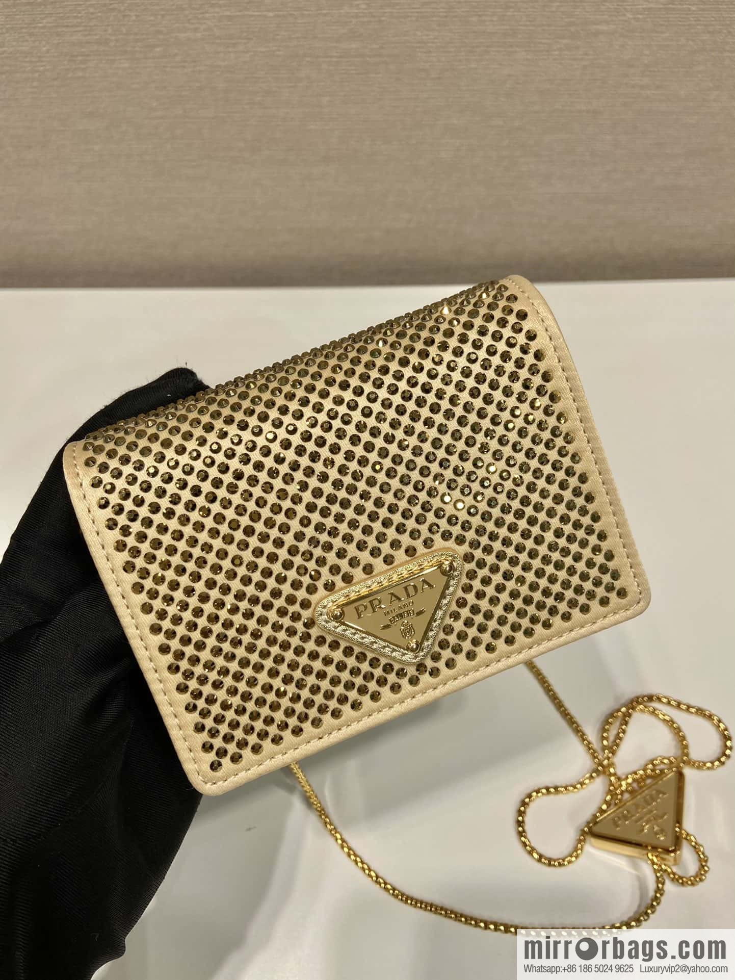 PRADA 🎉 necklace 🎉 1MR024 gold